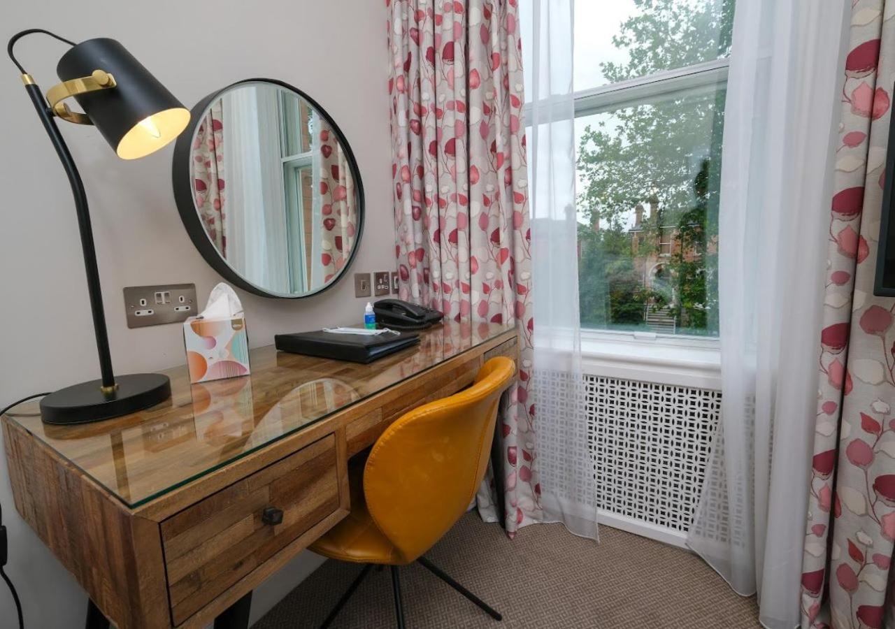 Small Single Room