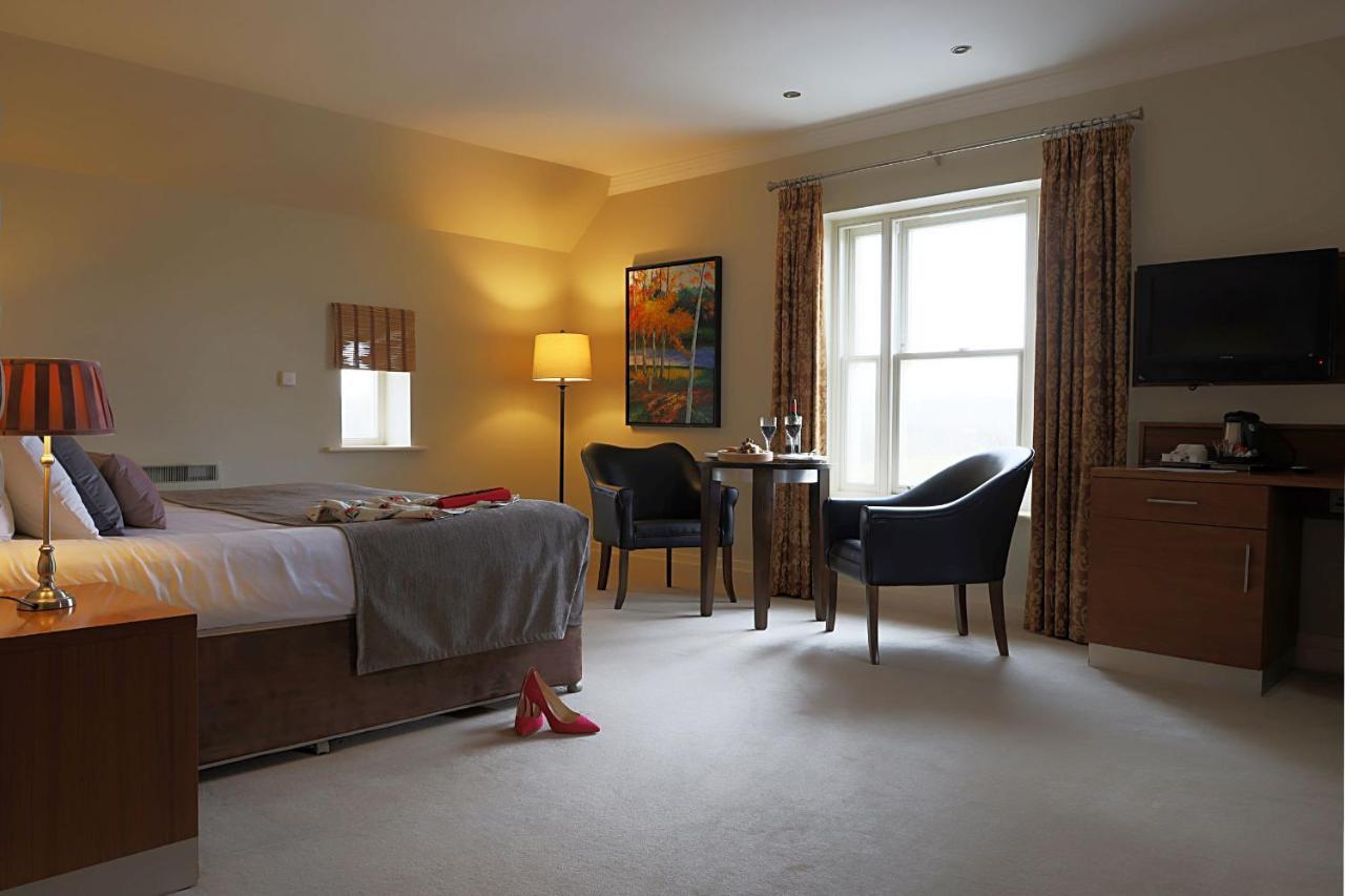 King Room with Mountain View