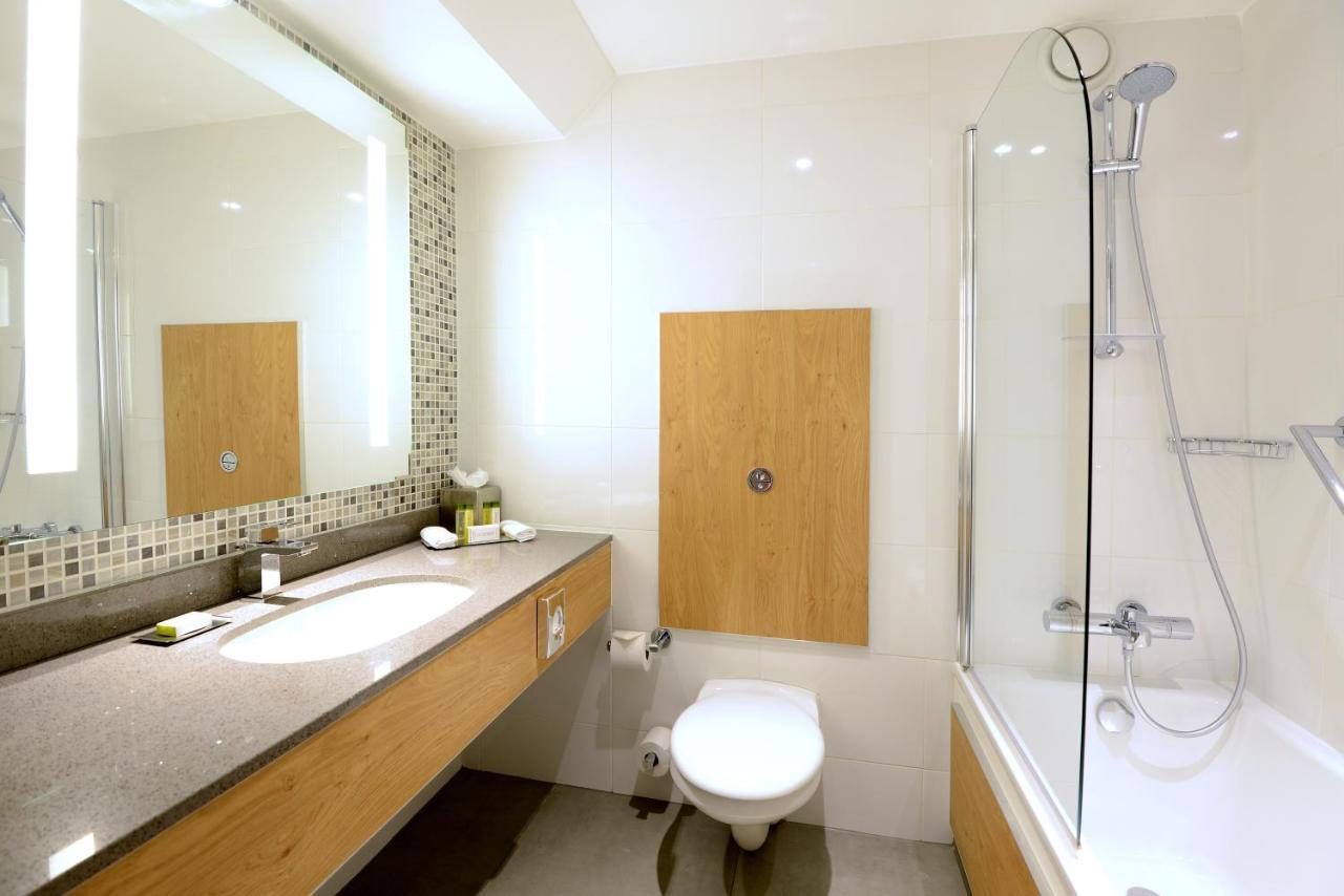 Deluxe Double & Single Room