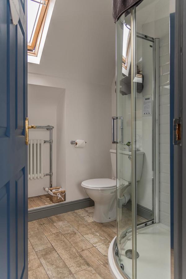 Double Room Private Bathroom