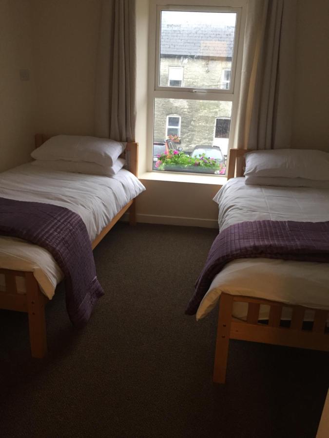 Twin Room with Bathroom