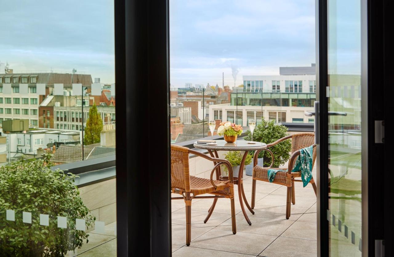 Terrace King Room