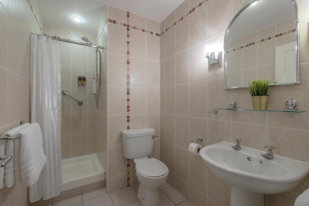 2-Bedroom Apartment