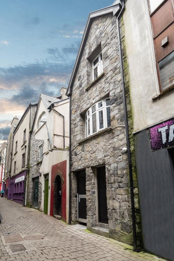 The Snug Duplex