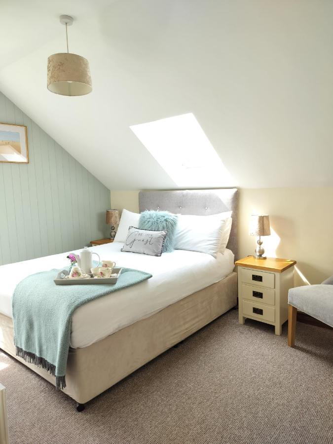 Double Room Private Bathroom