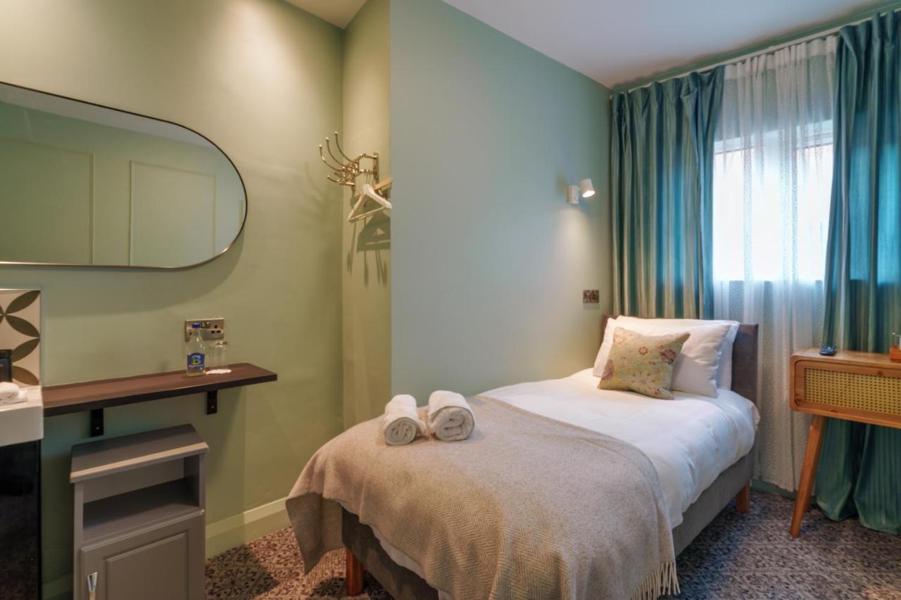 Small Single Room