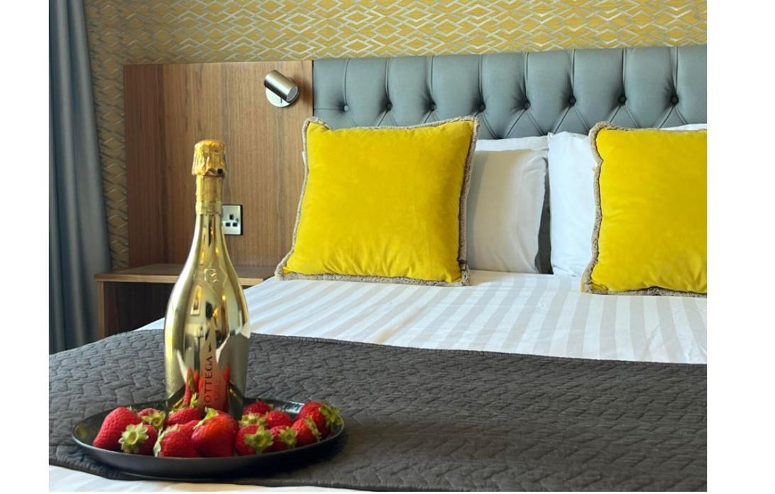 Superior Double or Twin Room with Sea View