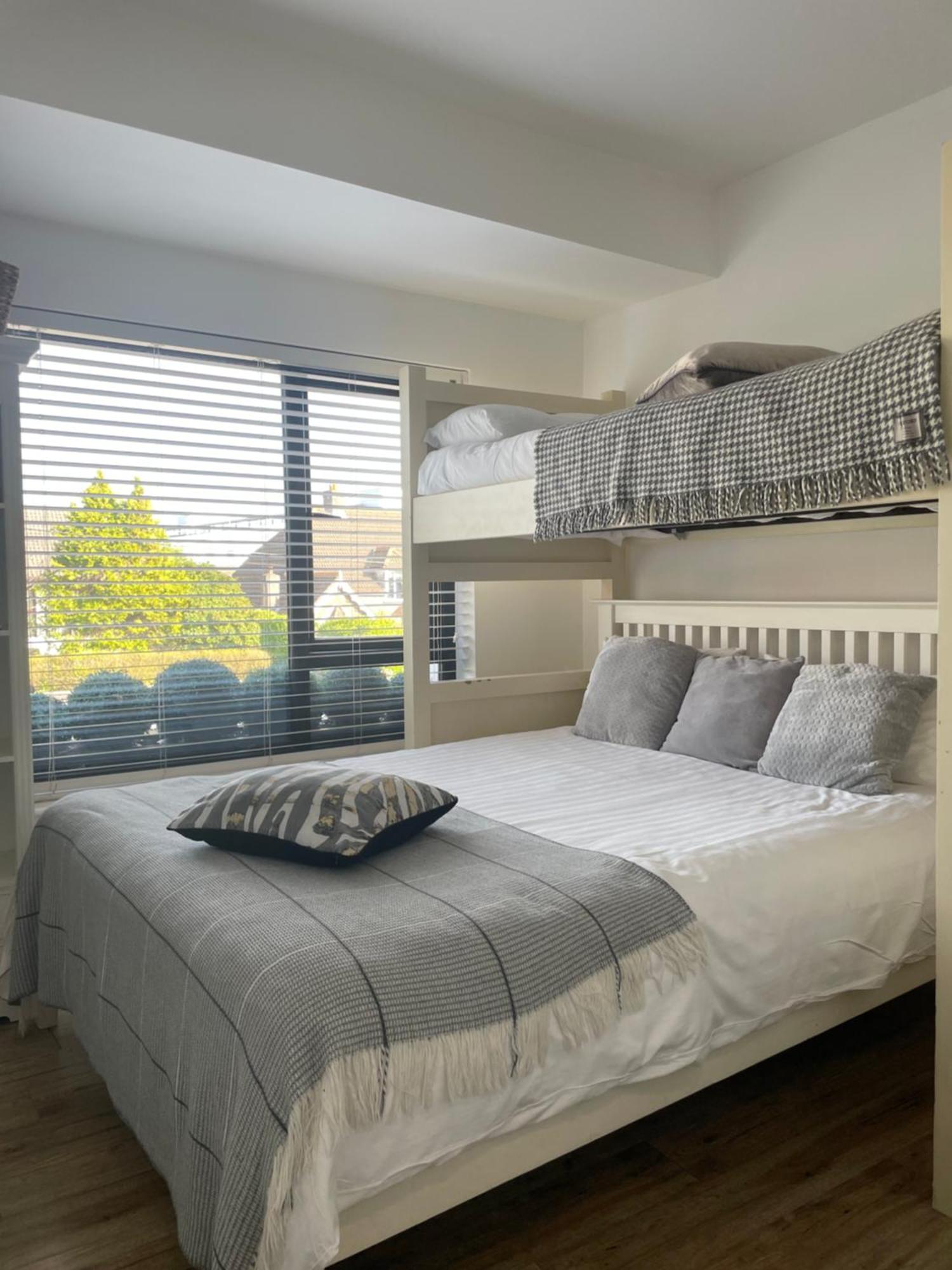 Double Room Private External Bathroom