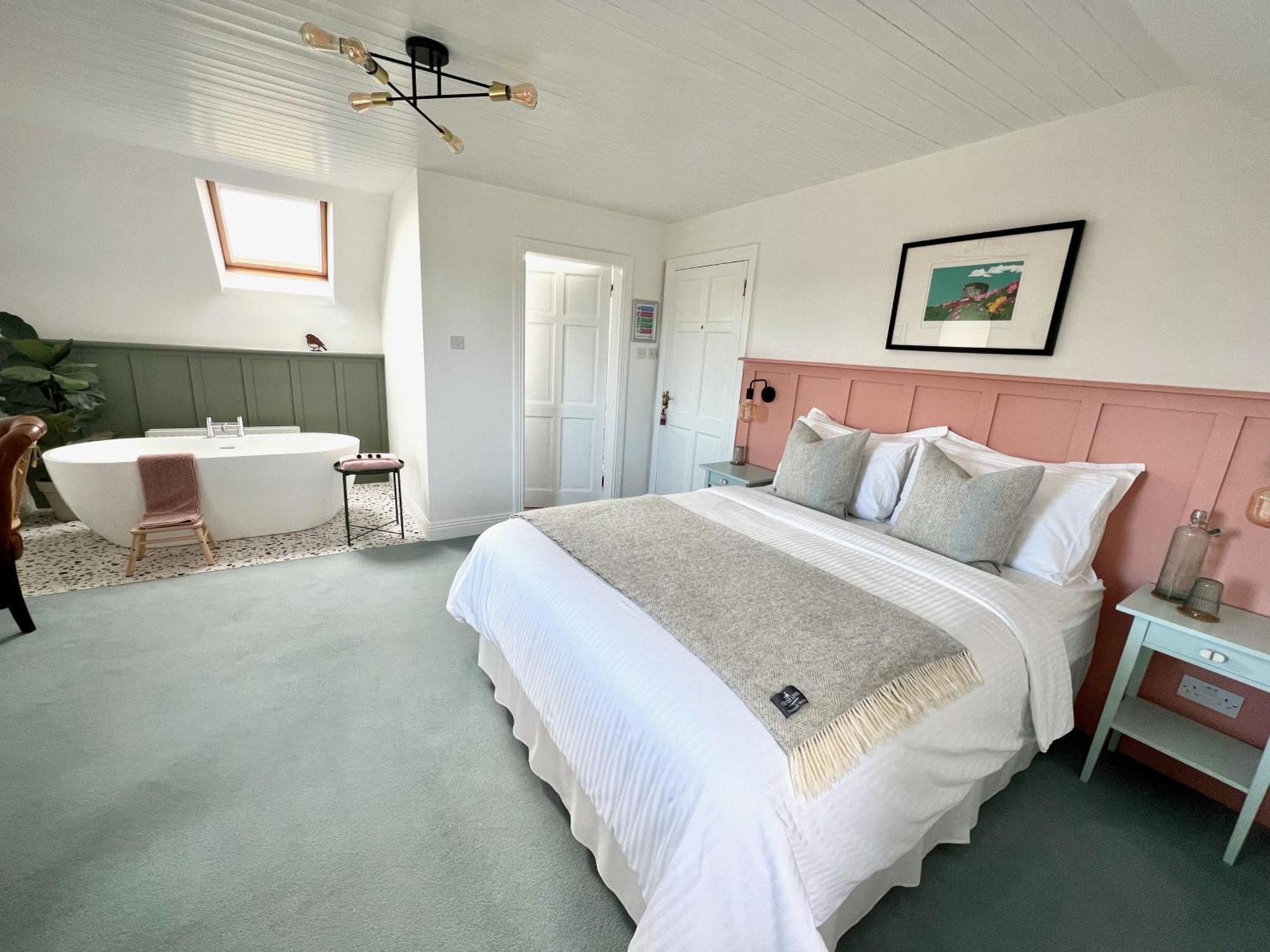 Deluxe King Room