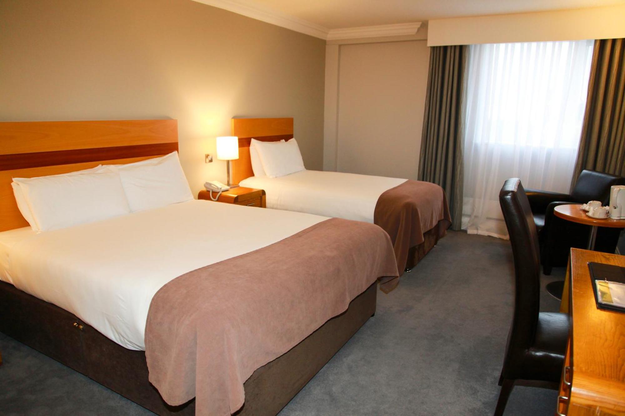 Triple Room,1559502694:JPEG