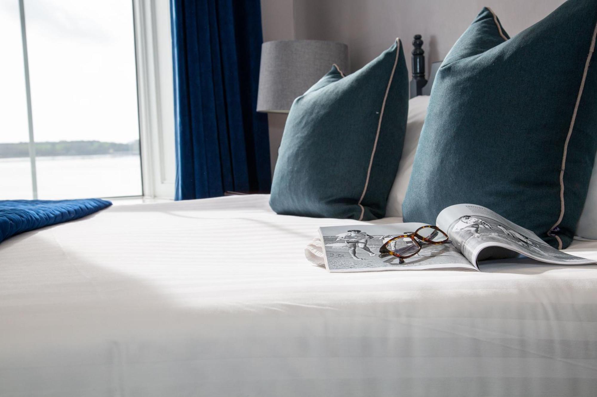 Double or Twin Room Sea View