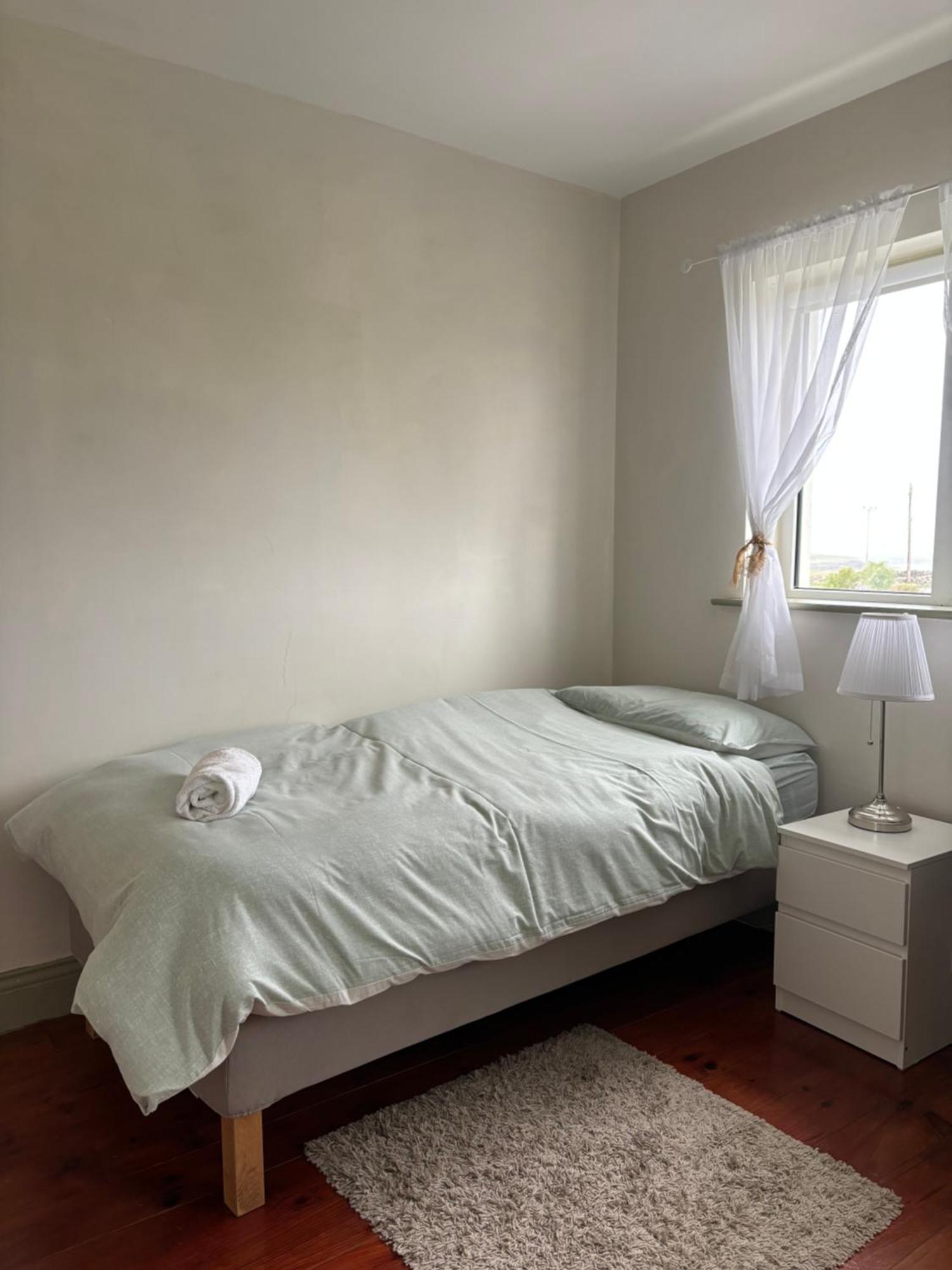 Deluxe Triple Room Private Bathroom