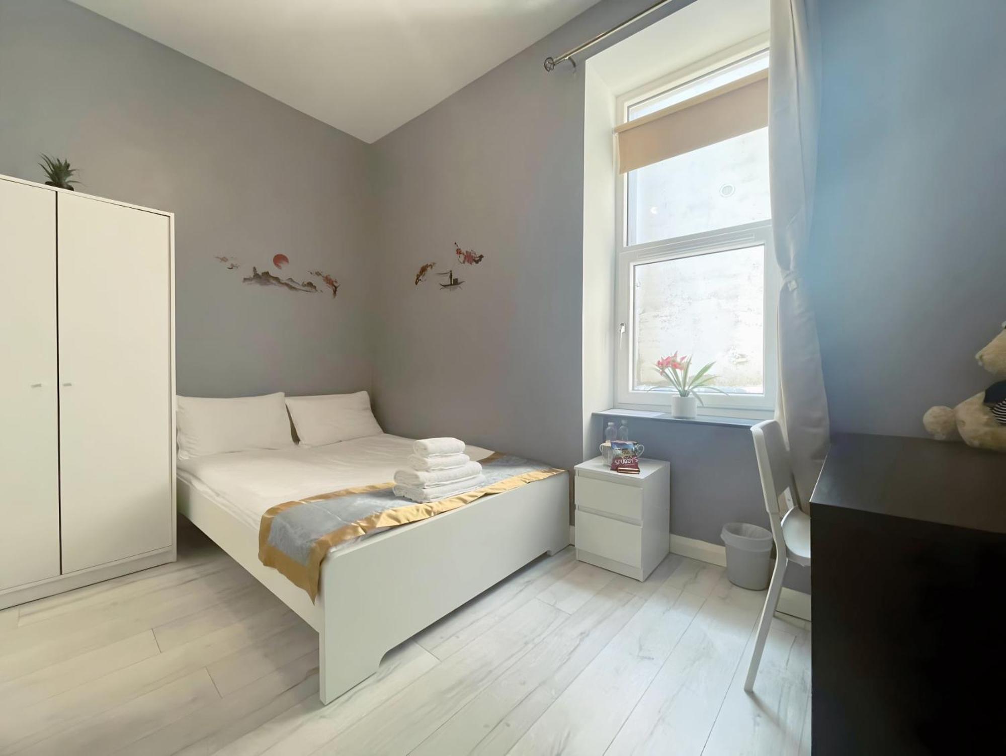 Double Room Private Bathroom