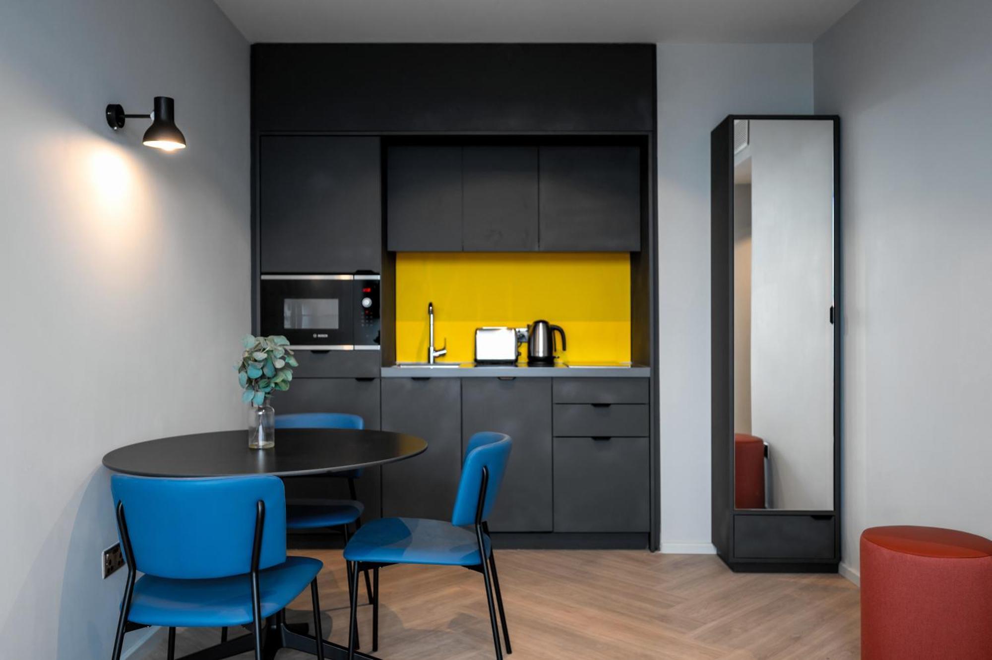 One Bedroom Apartment