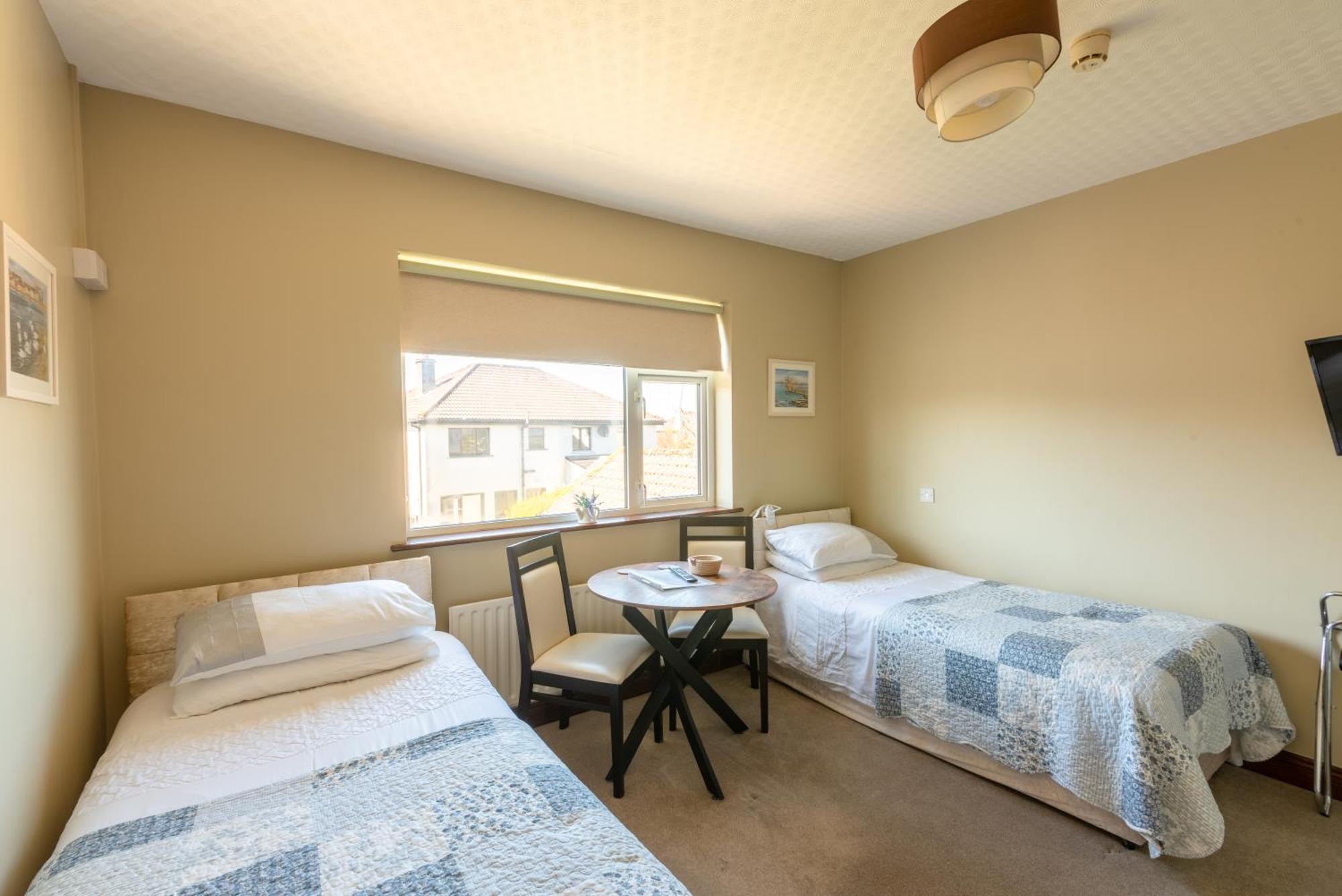 Double or Twin Room Private Bathroom