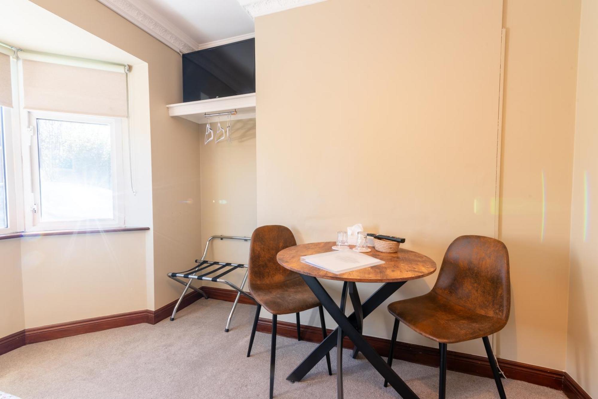 Double or Twin Room with Bathroom