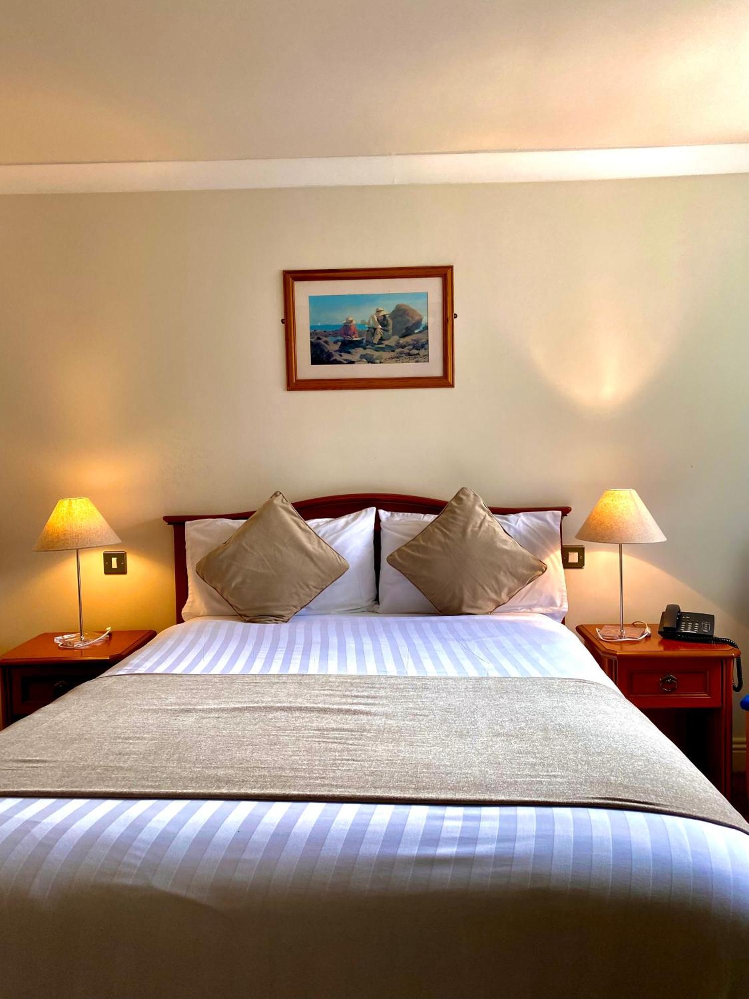 Deluxe Triple Room with Sea View