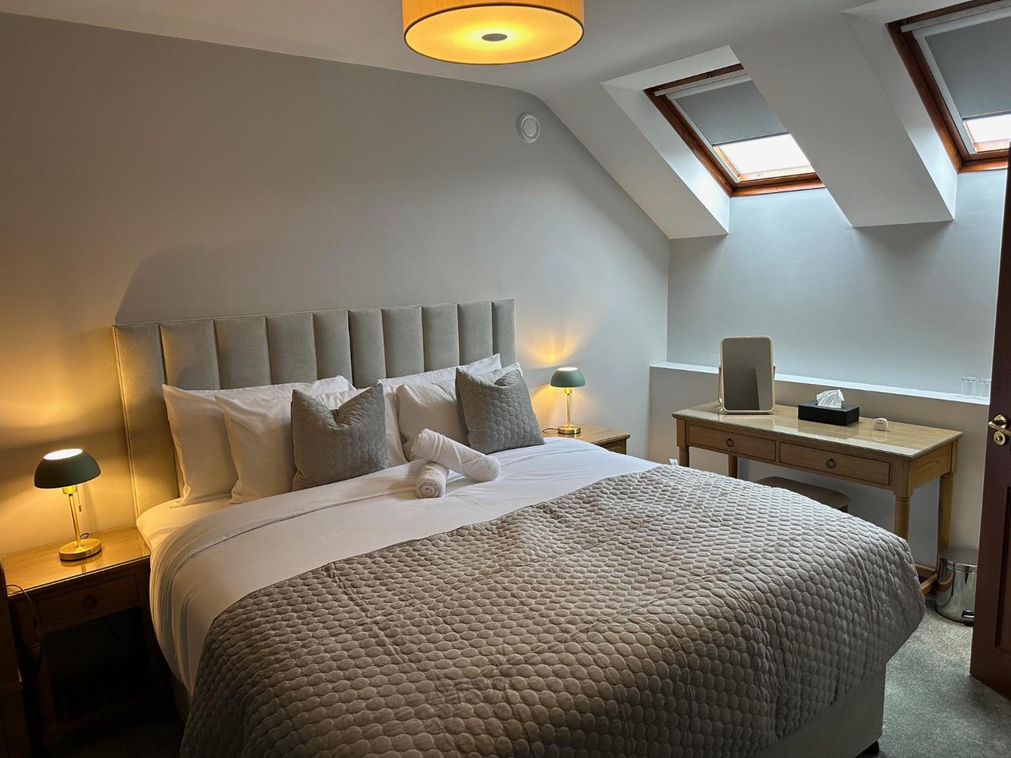 Deluxe Triple Room,1603865180:JPEG