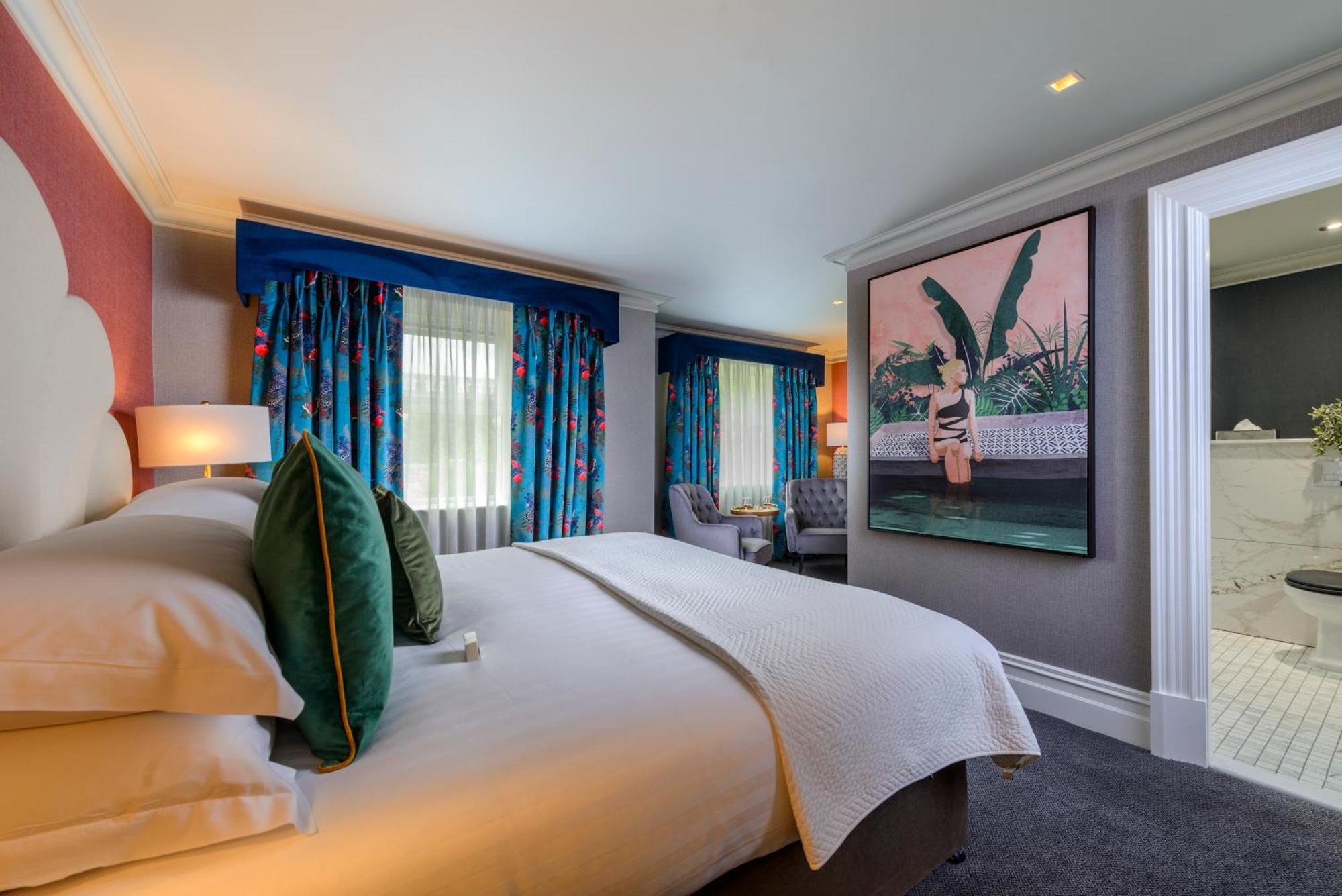Luxury Alder Room