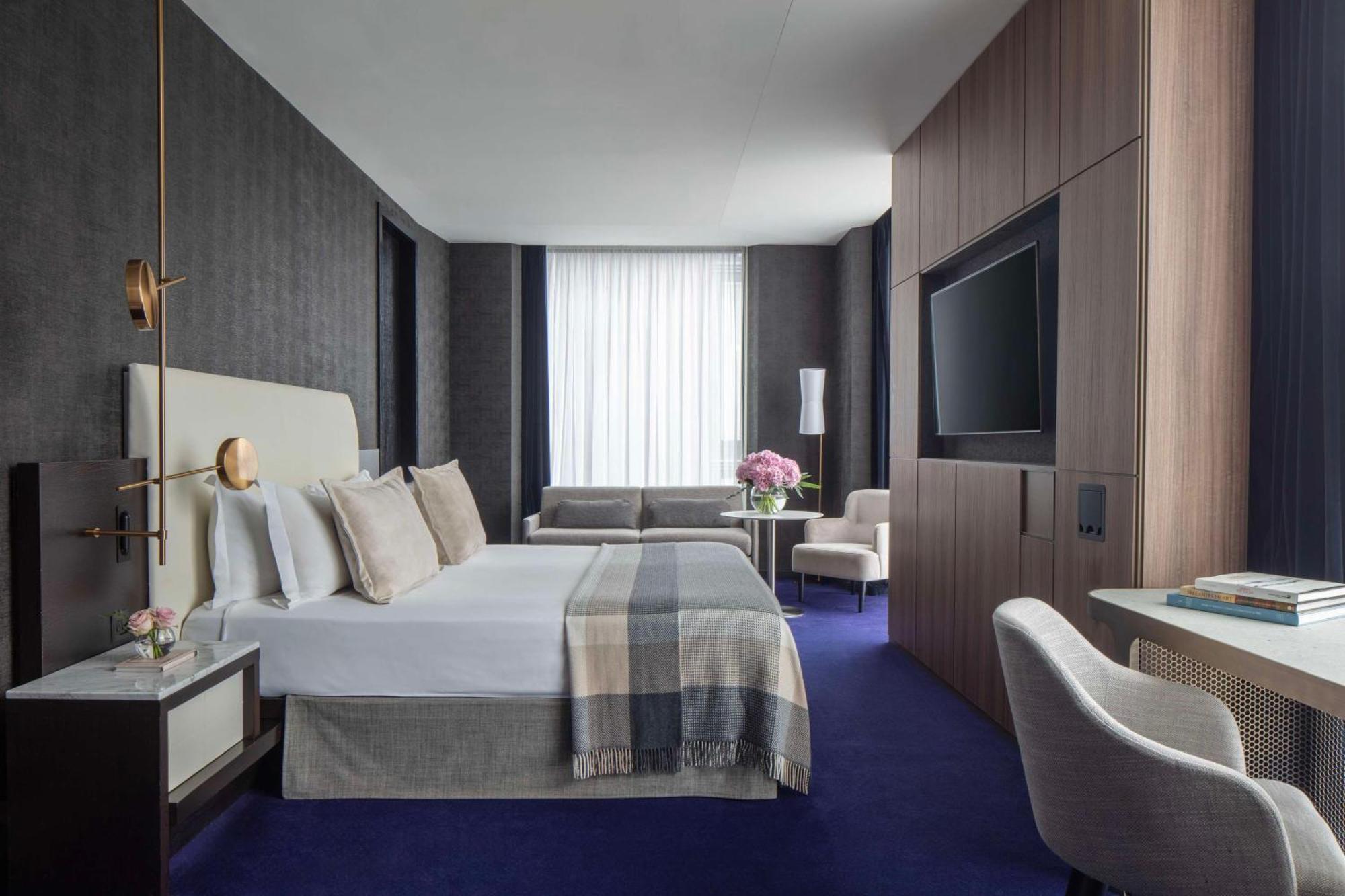 Junior Corner Suite