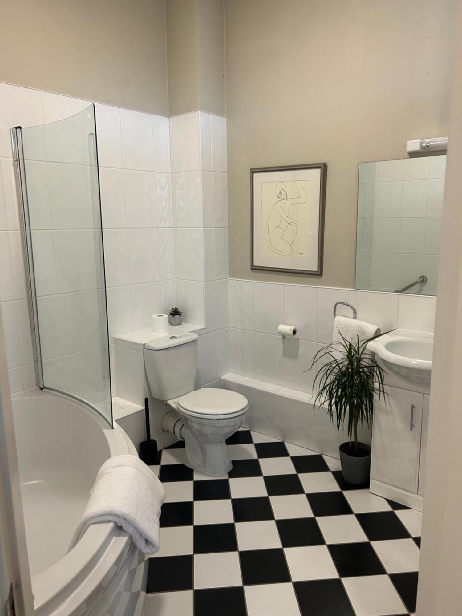 Deluxe Double Room Bath