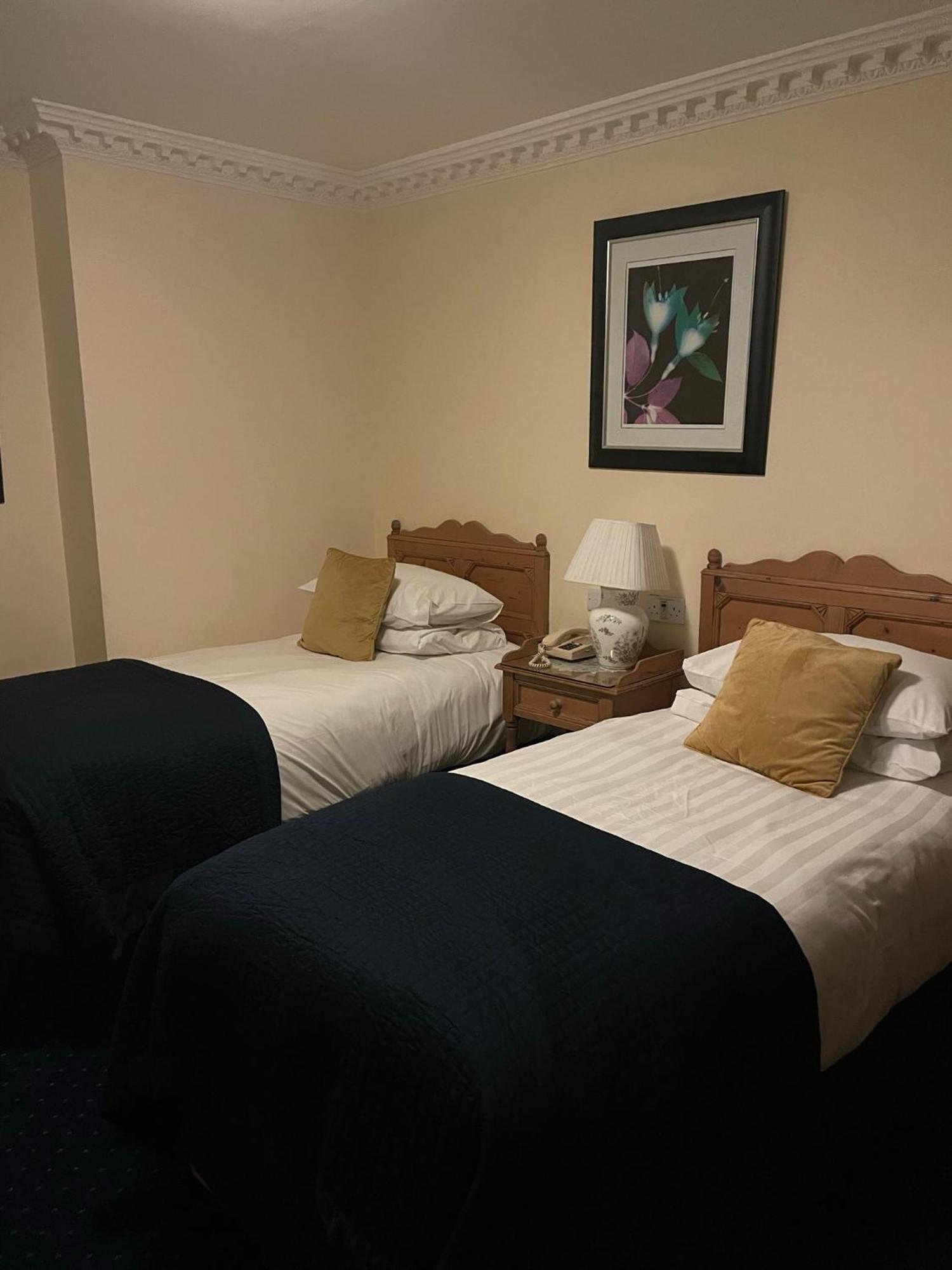 Classic Twin Room