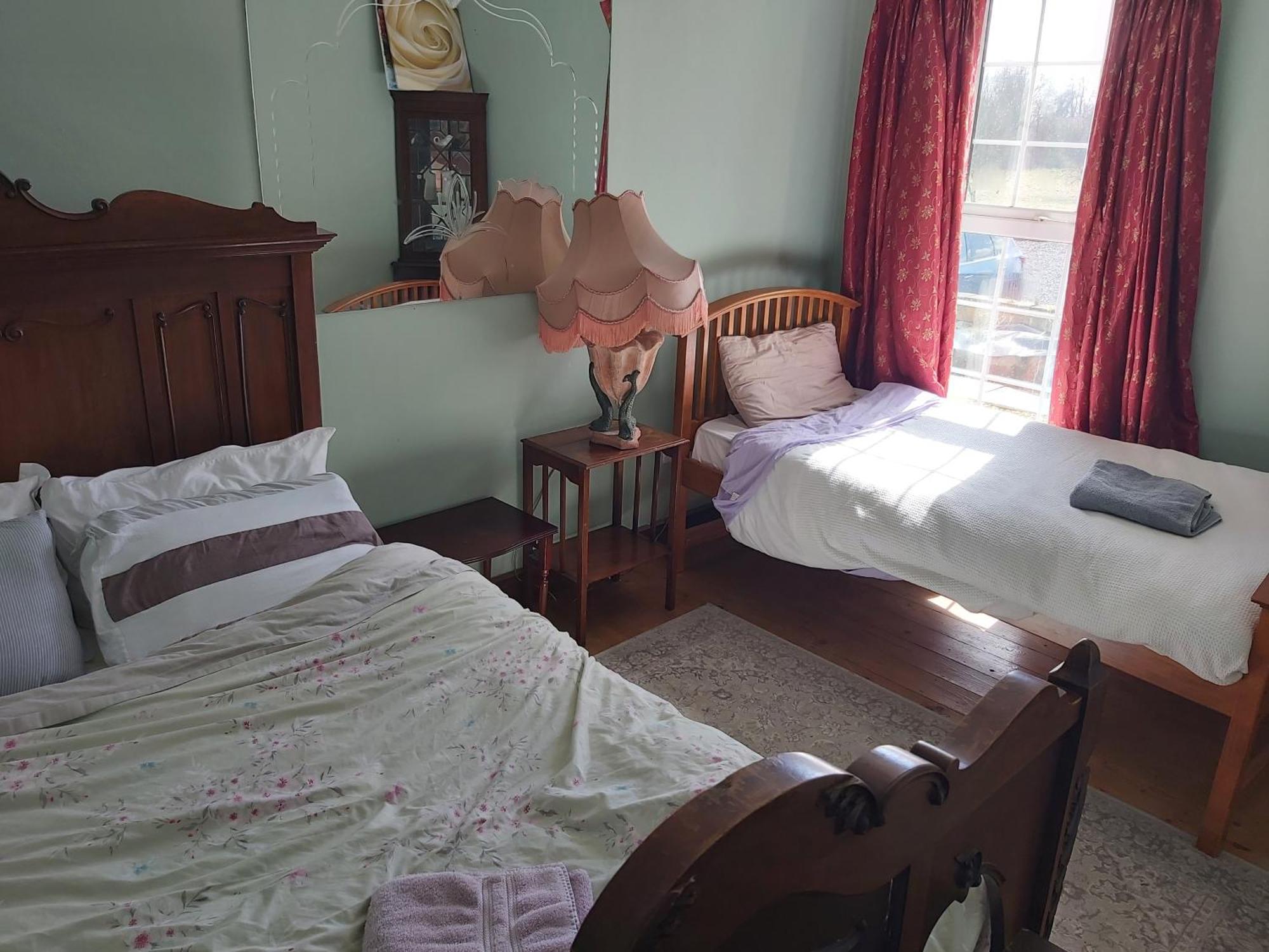 Double Room with Shared Bathroom,1657307288:JPEG