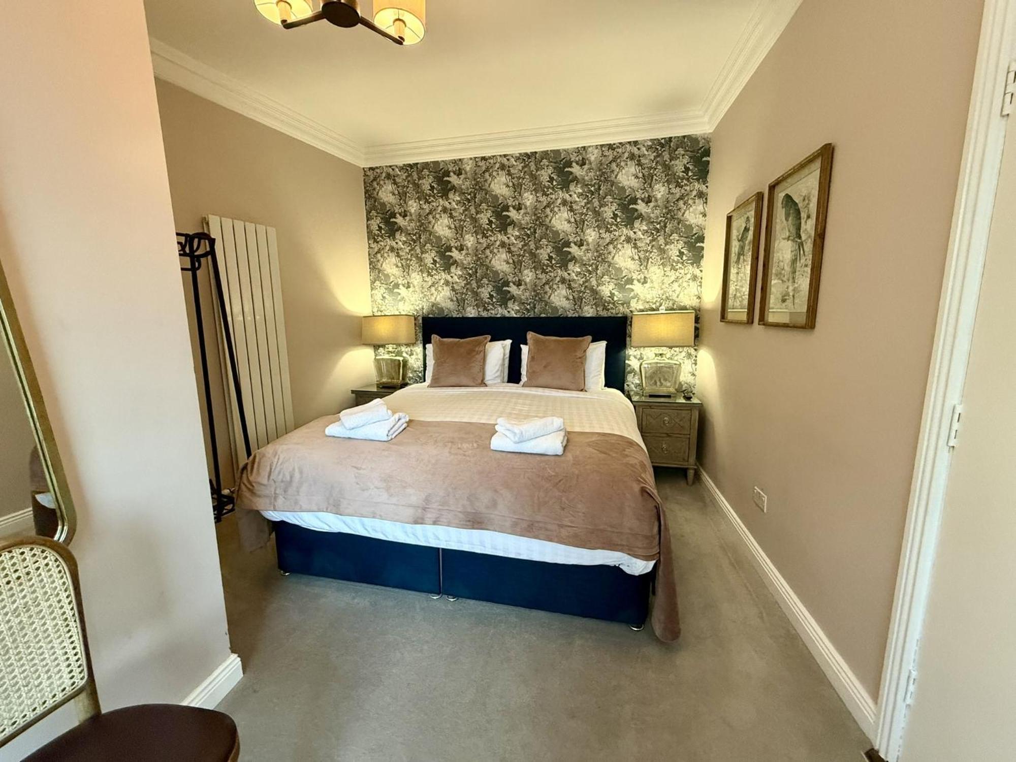 King Room,1770483674:JPEG