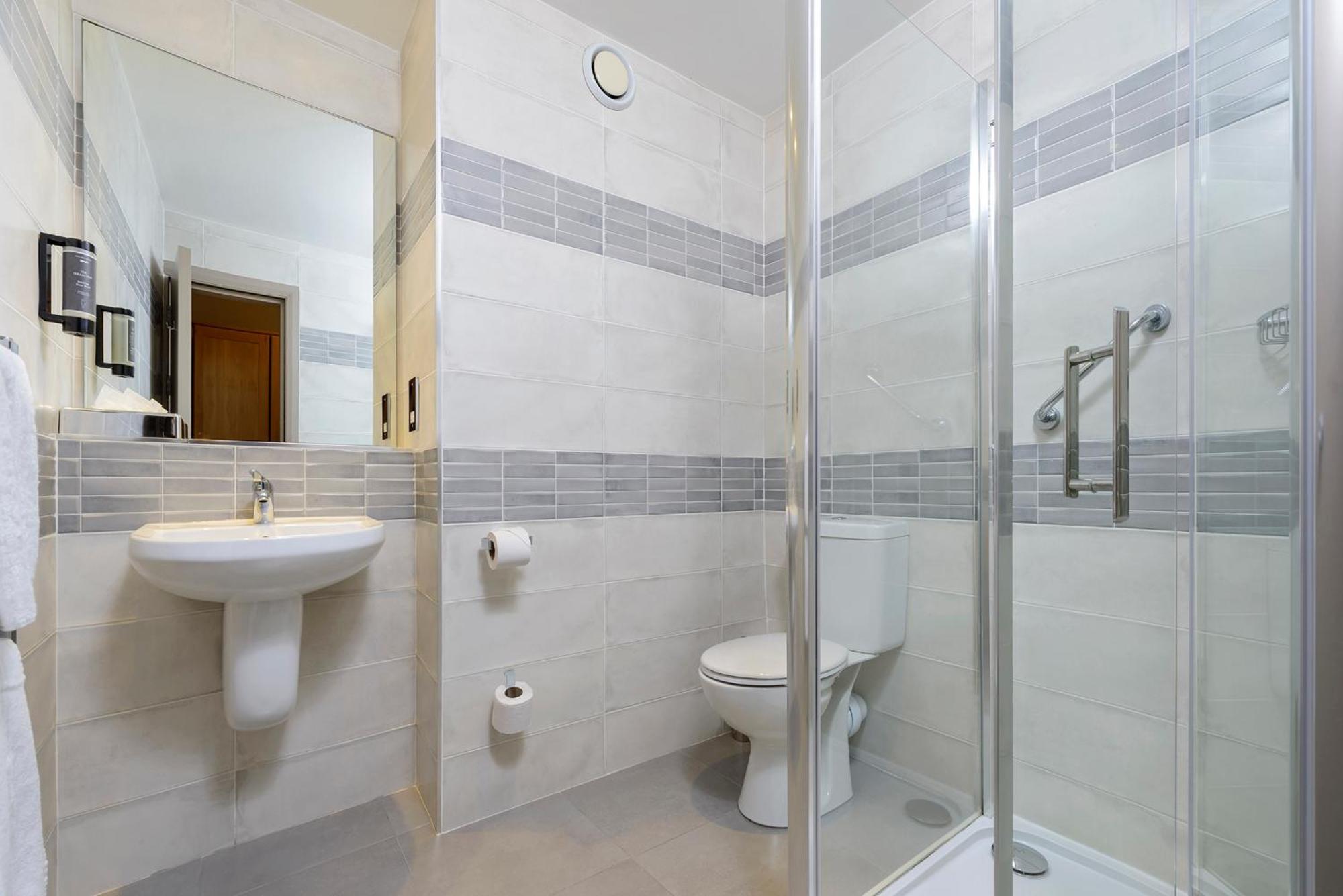 Superior Double or Twin Room,1668054225:JPEG