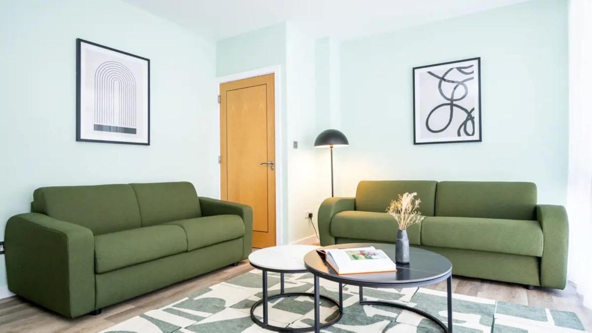 Three-Bedroom Apartment Penthouse