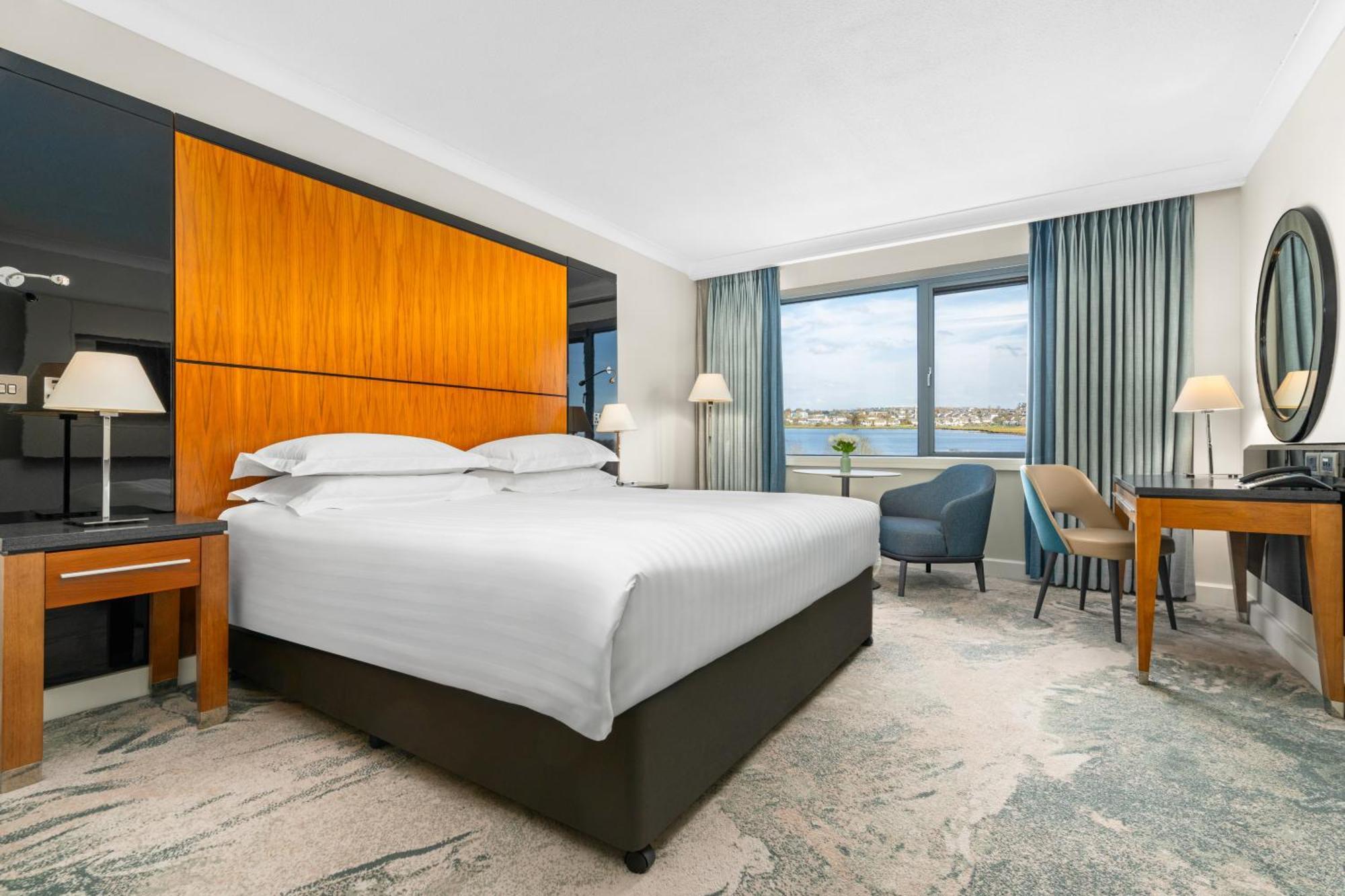 Superior King Seaview Room