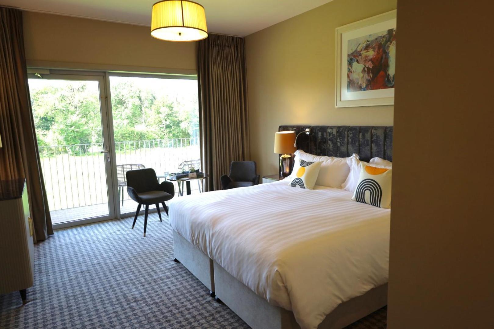 Standard King Room Paddock View Balcony