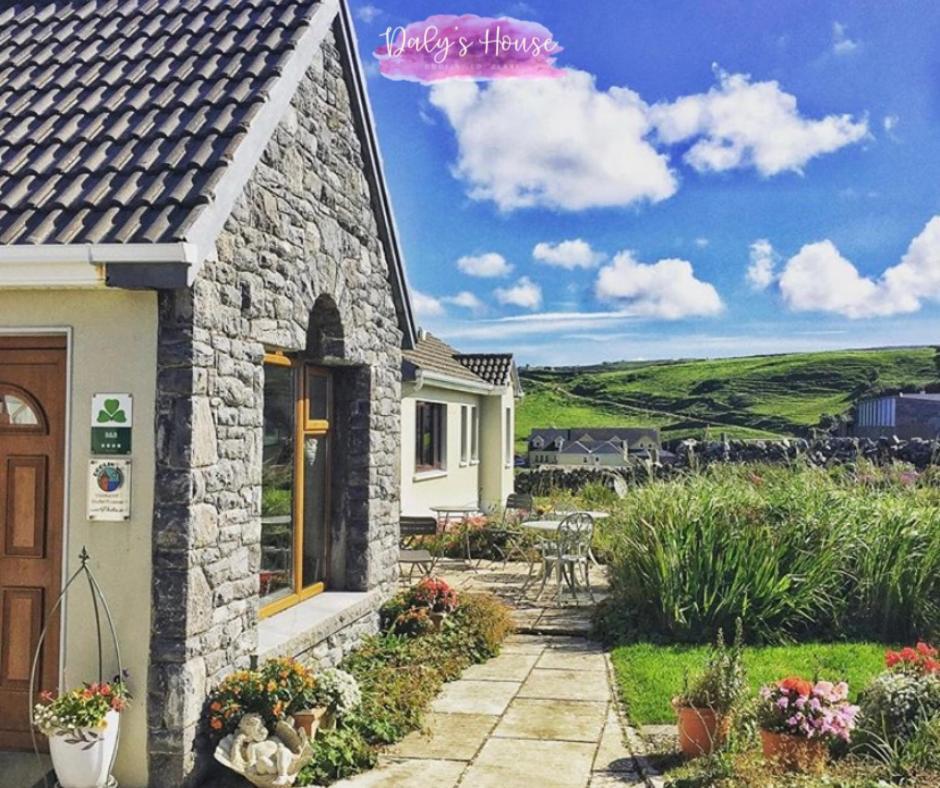 Deluxe Double or Twin Room Garden View