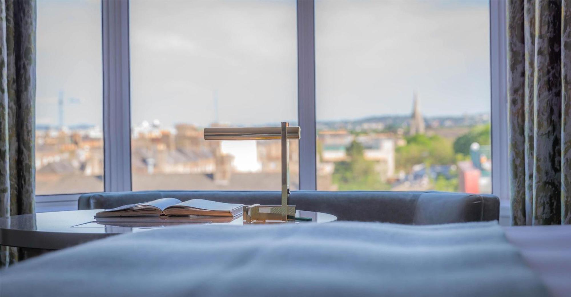 Premier King Room View
