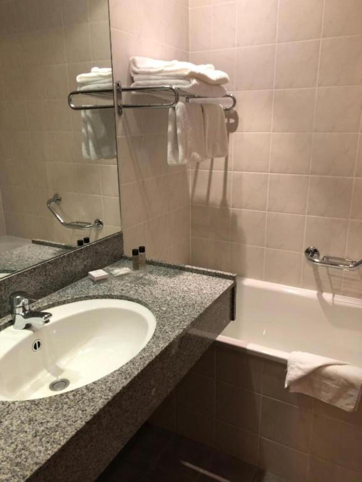 Deluxe Double Double Room