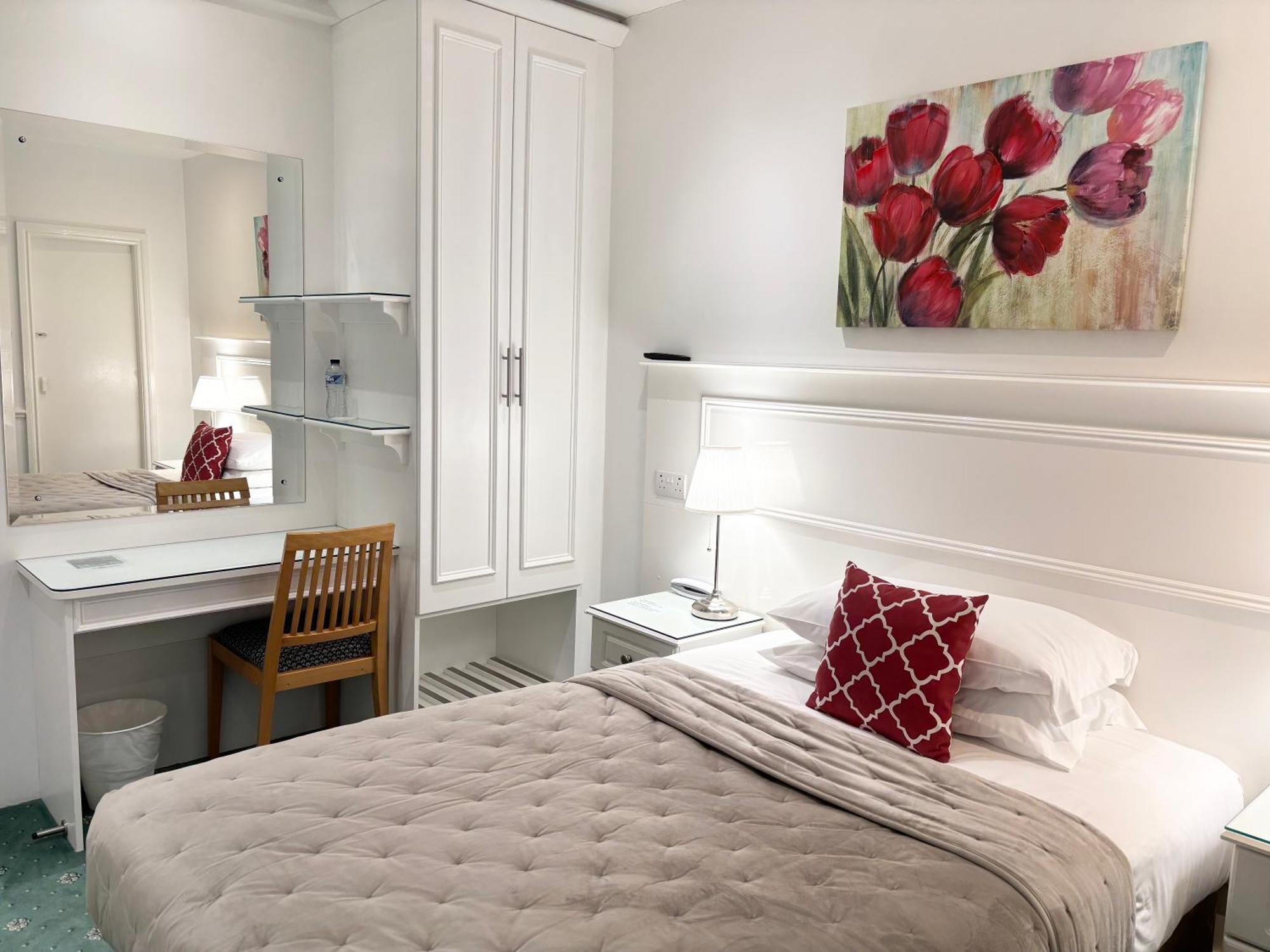 Small Single Room