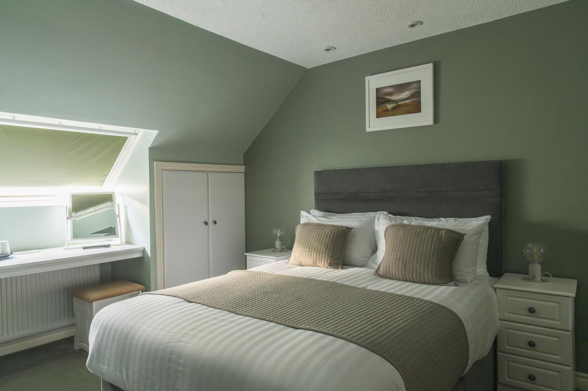 Double Room Private Bathroom