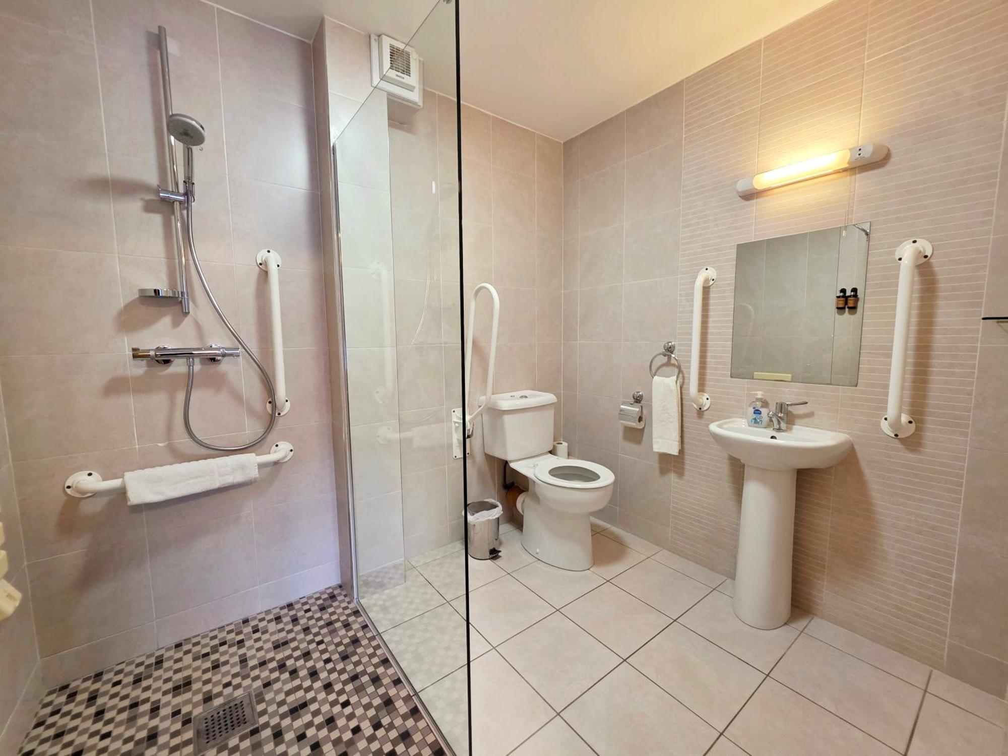 Three-Bedroom Standard Apartment