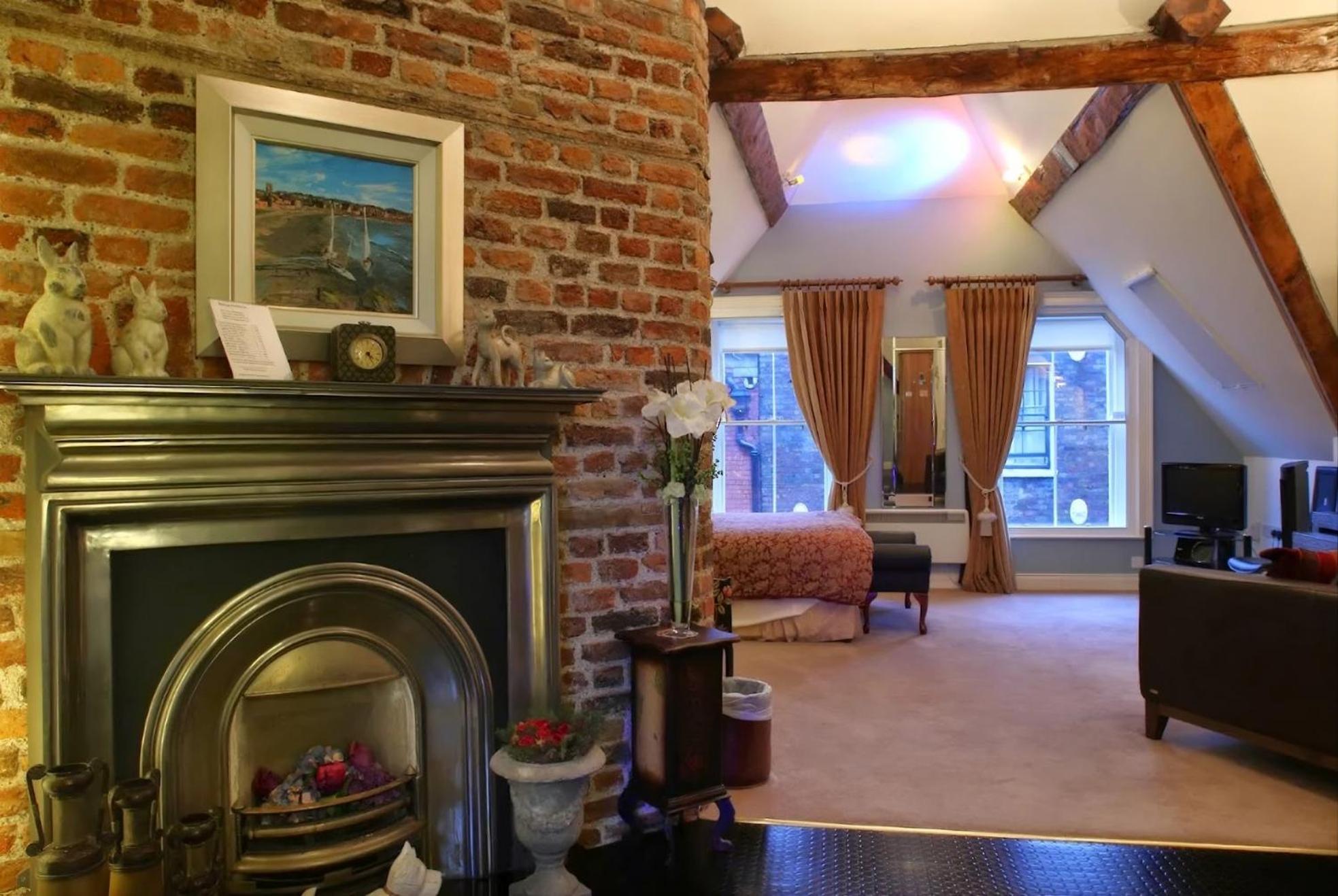 The Oscar Wilde Suite King