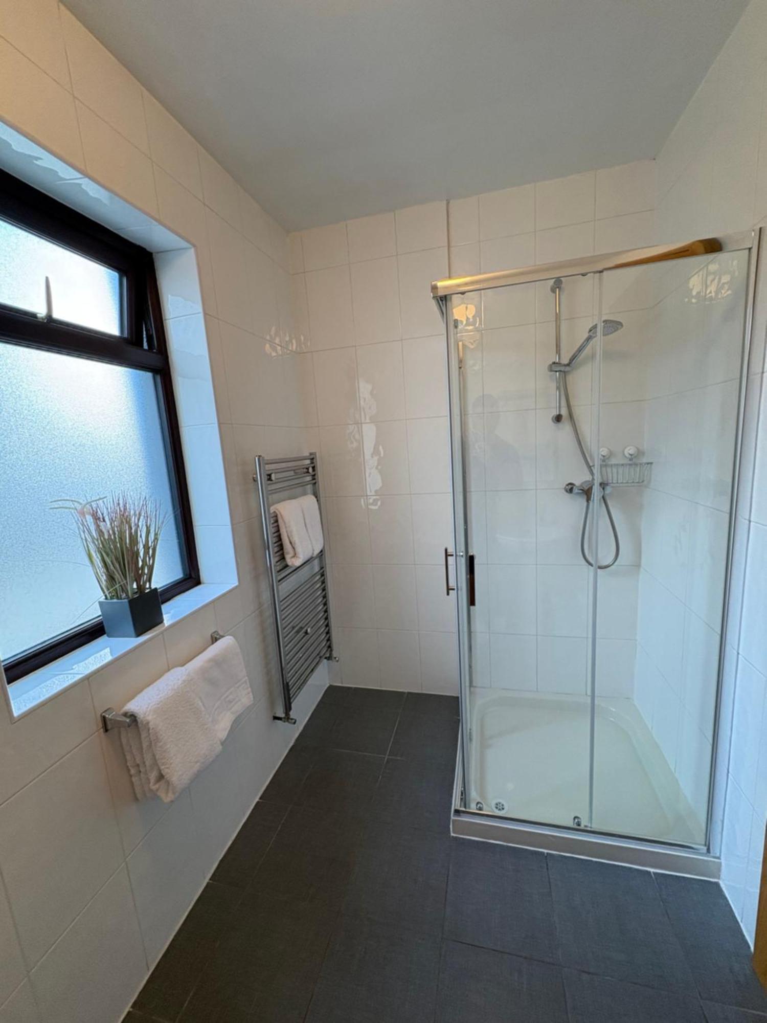 Double Room Private Bathroom