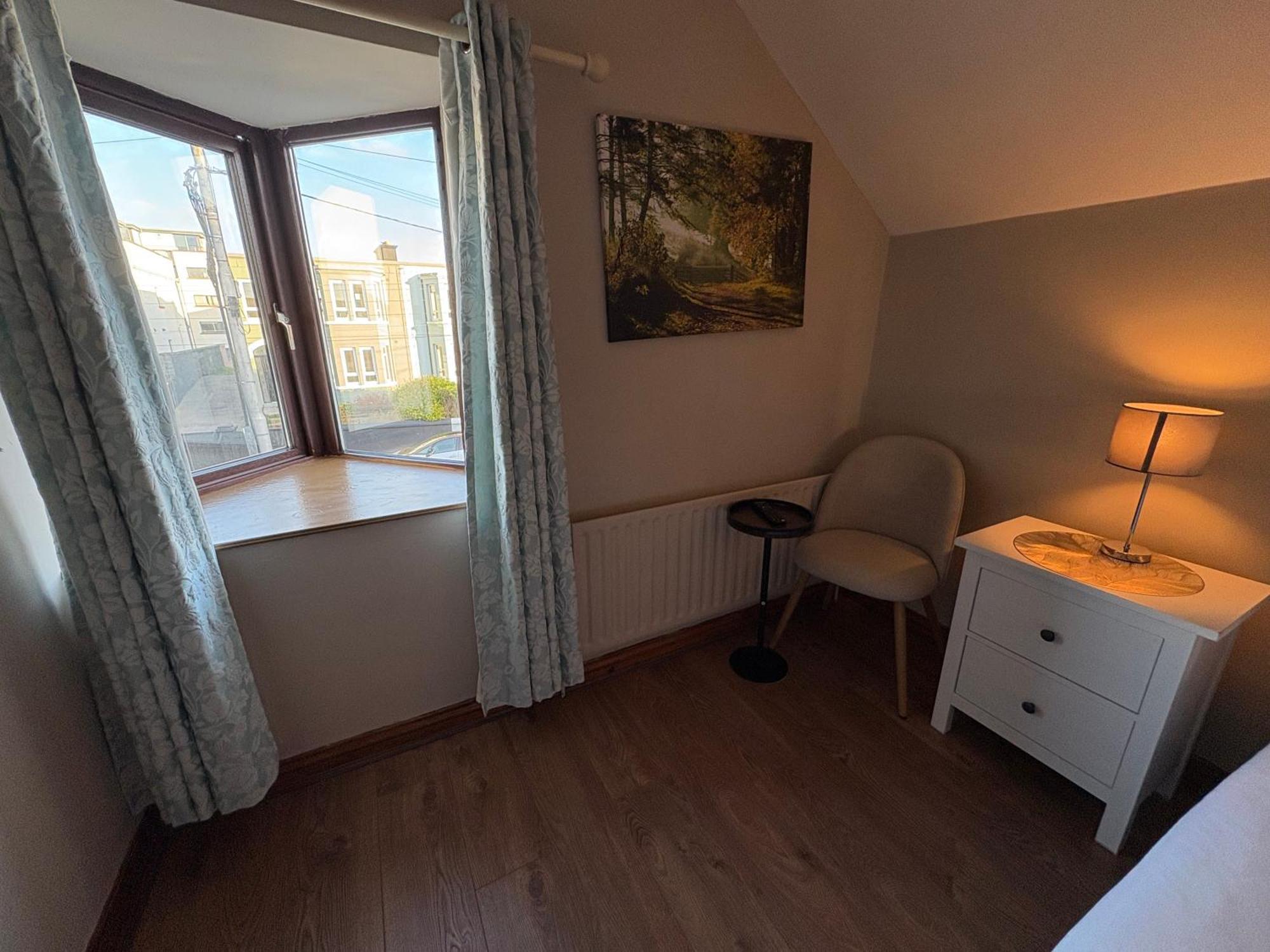 Double Room Private Bathroom
