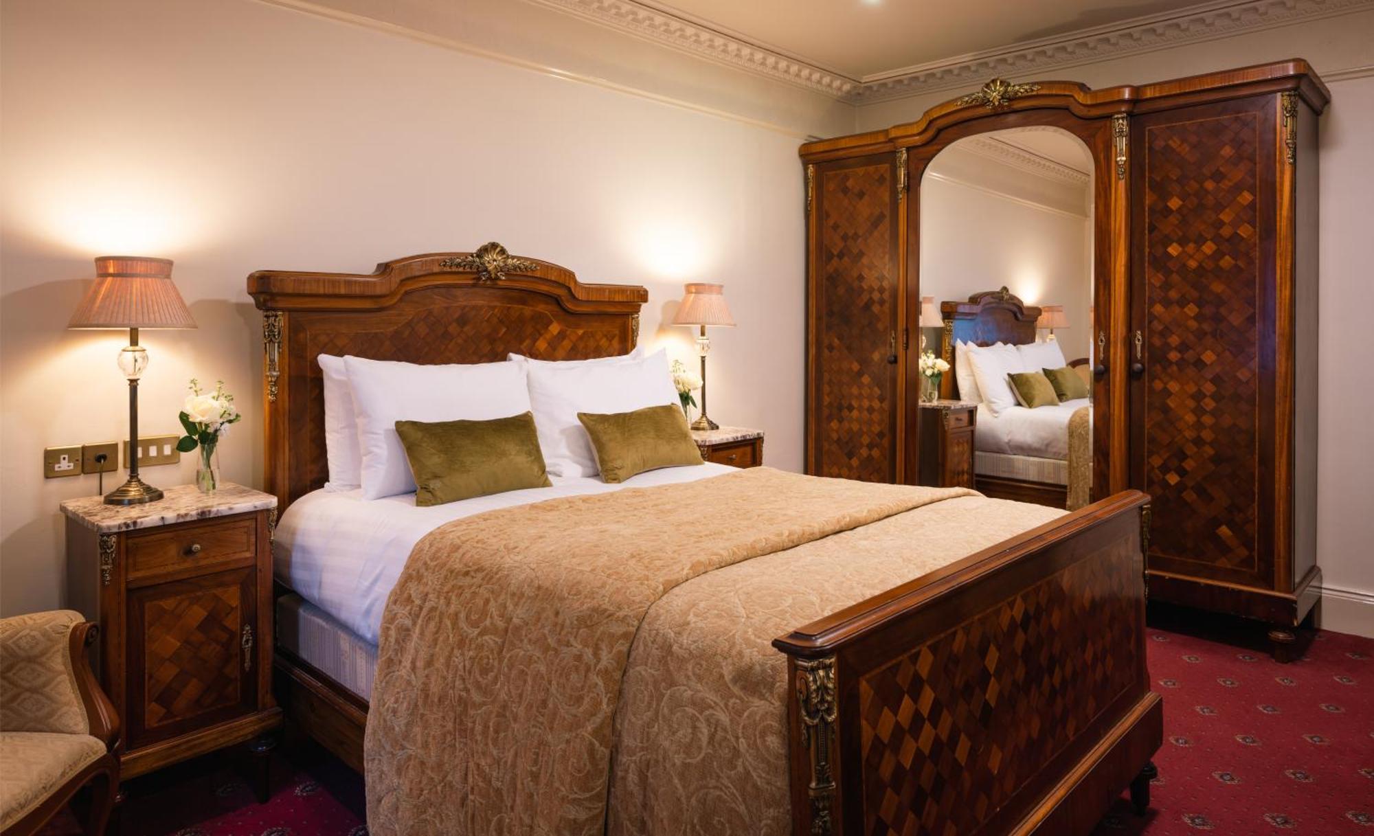 Classic Double Room