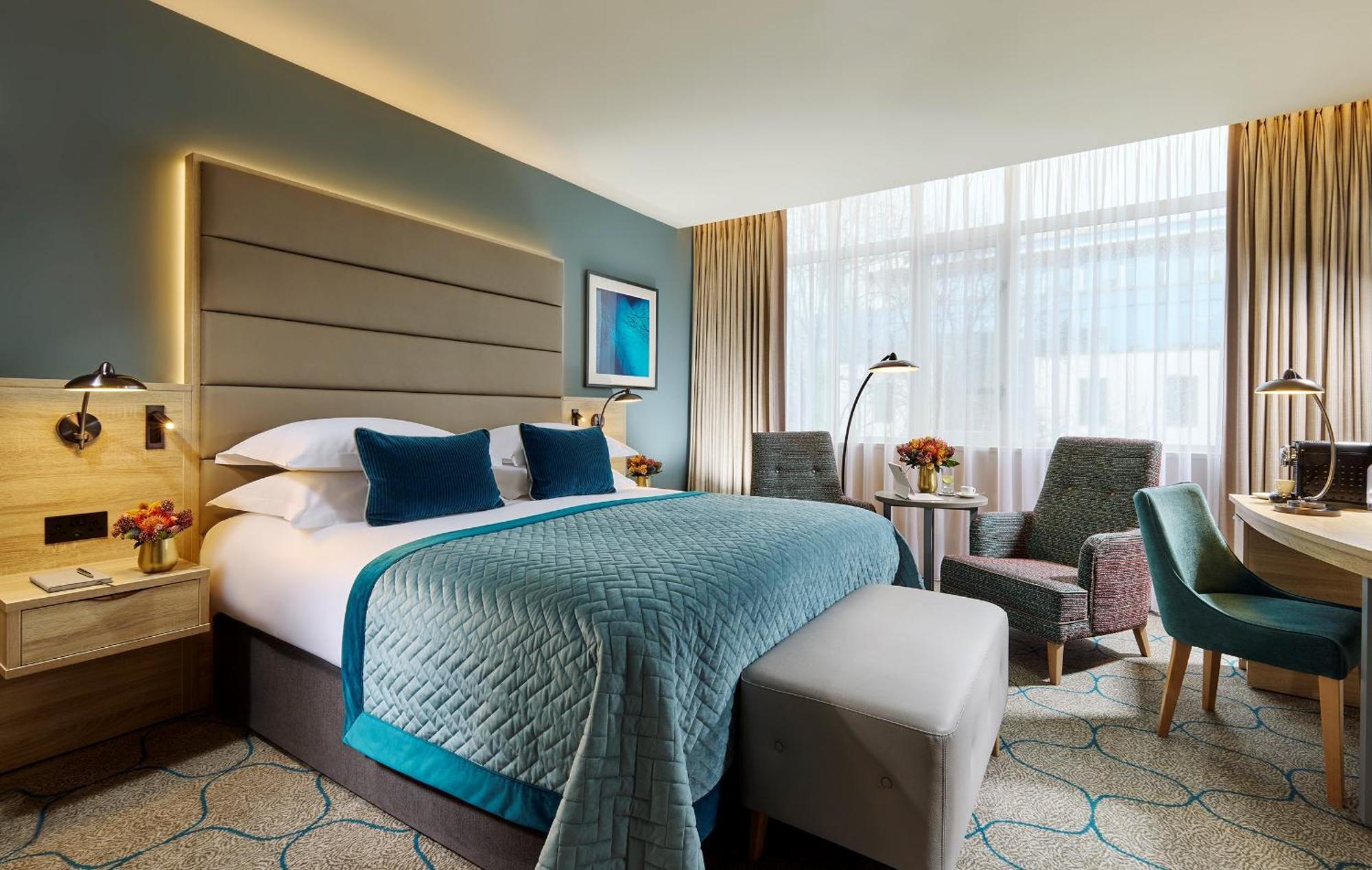 Superior King Room