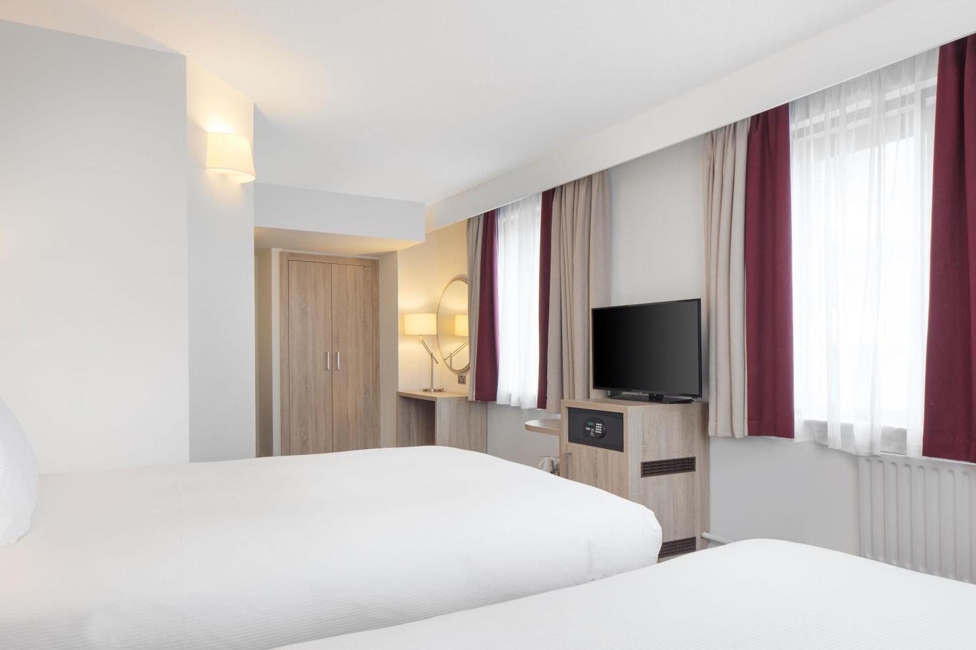 Twin Room One Double One Single Bed