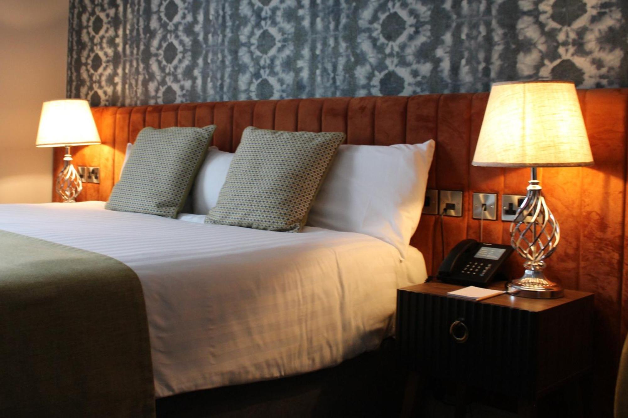 King Room,1765829421:JPEG