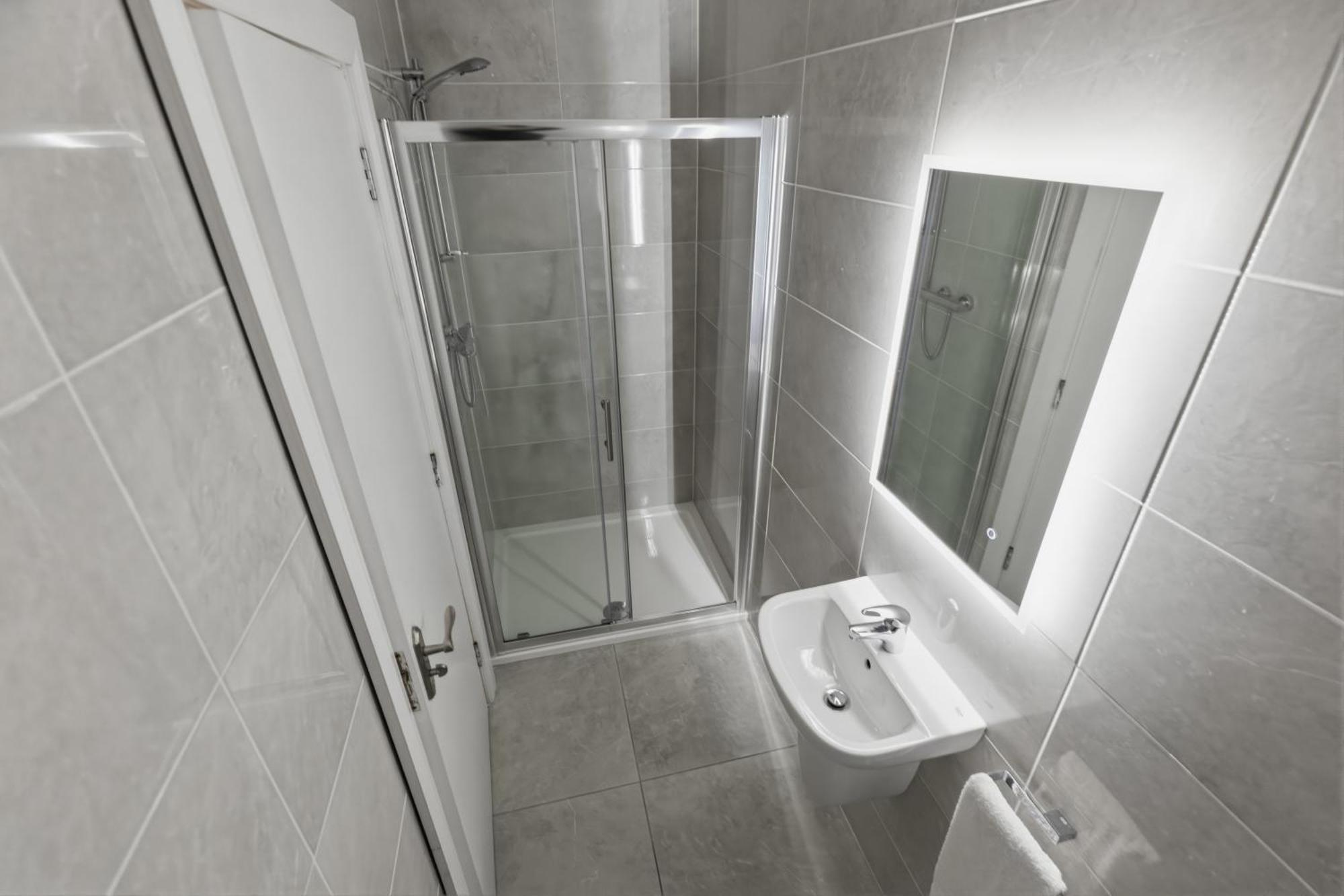 Double Room Private Bathroom