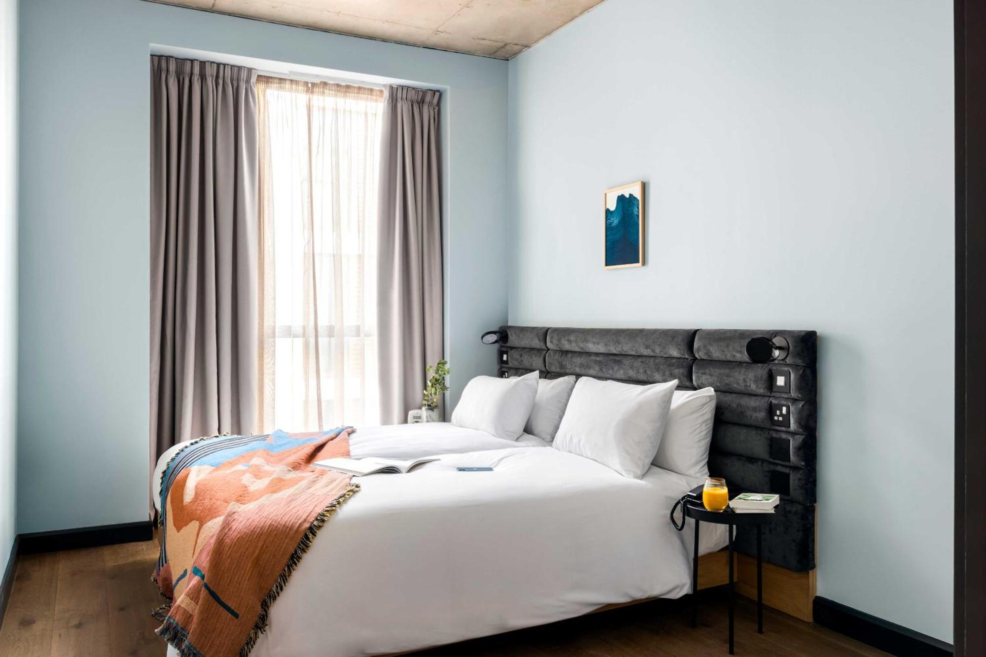 One Bedroom Suite Accessible Twin