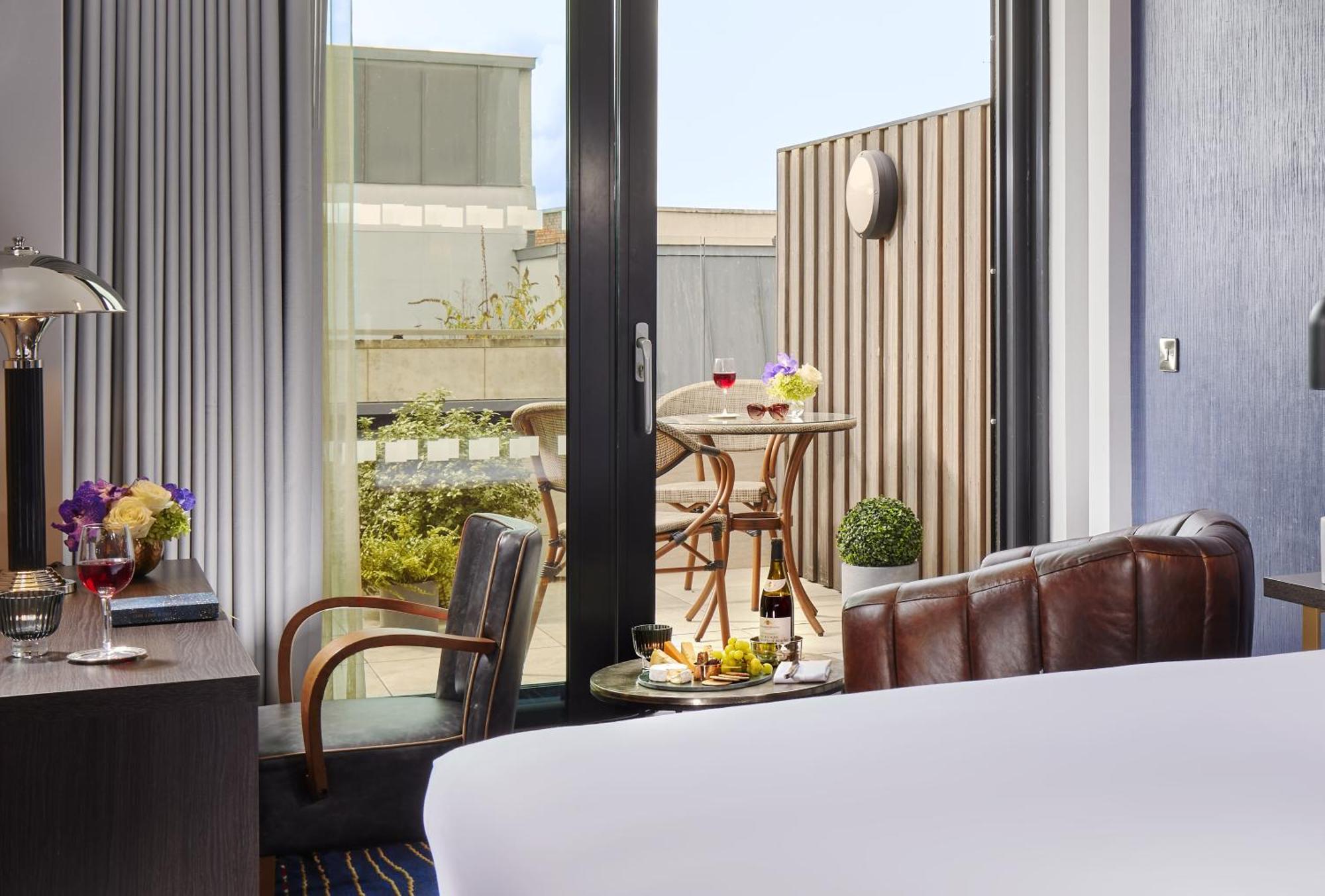 Terrace King Room