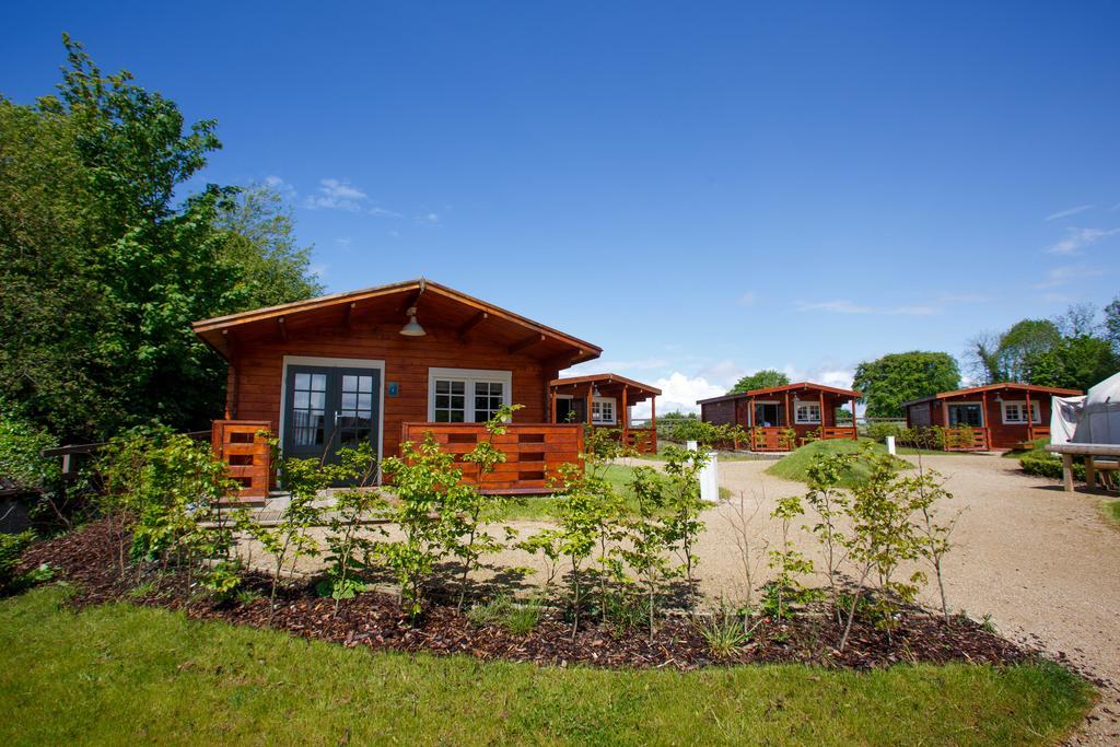 Log Cabin Glamping
