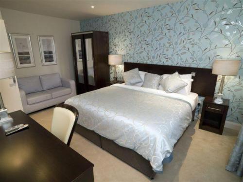 Two-Bedroom Lodge
